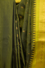 Green Gadwal Silk Saree - SRGGSS666