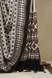 Cream Modal Silk Saree - SRCMSS637