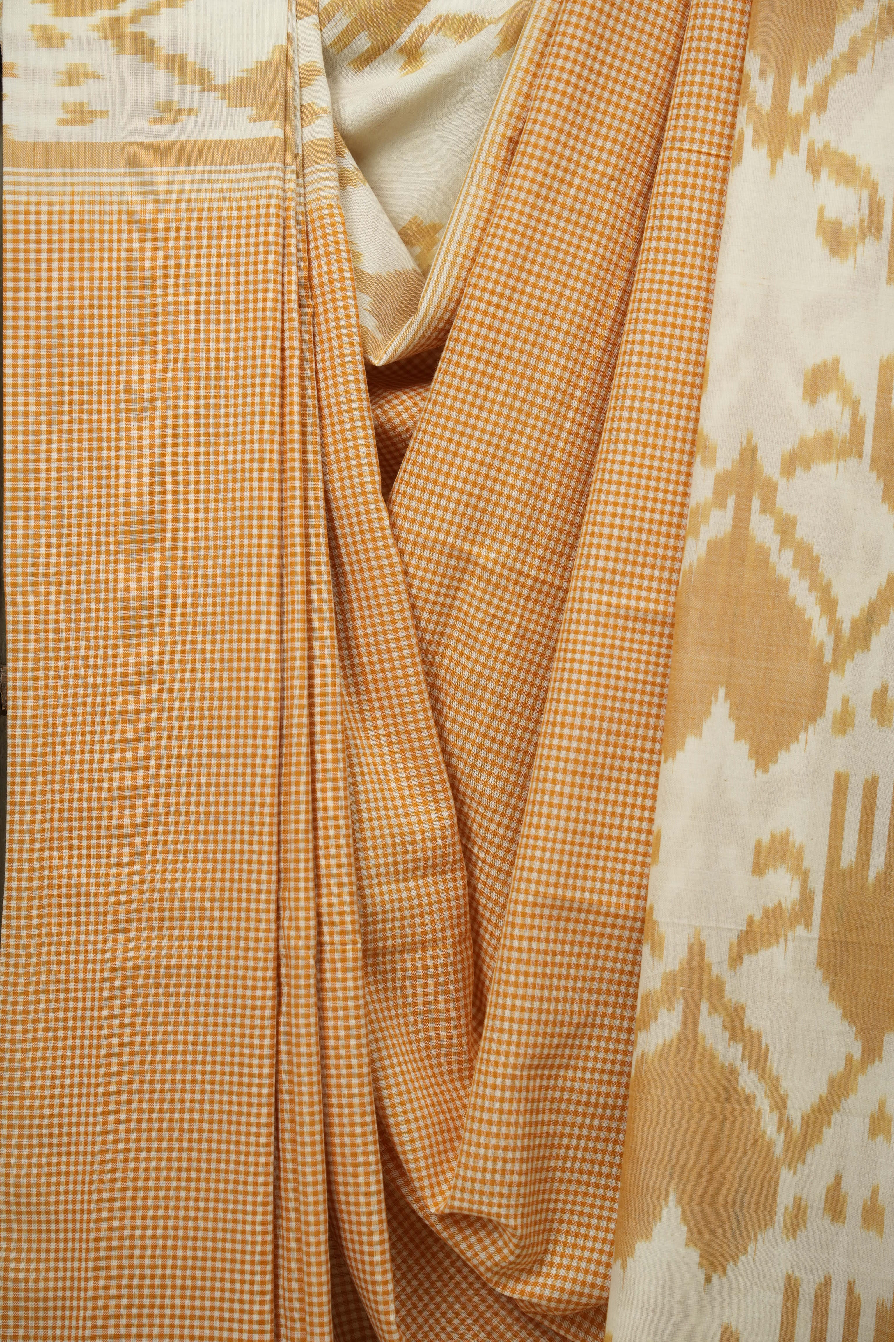 Orange Pochampalli Cotton Ikat Saree - SROPCIS749