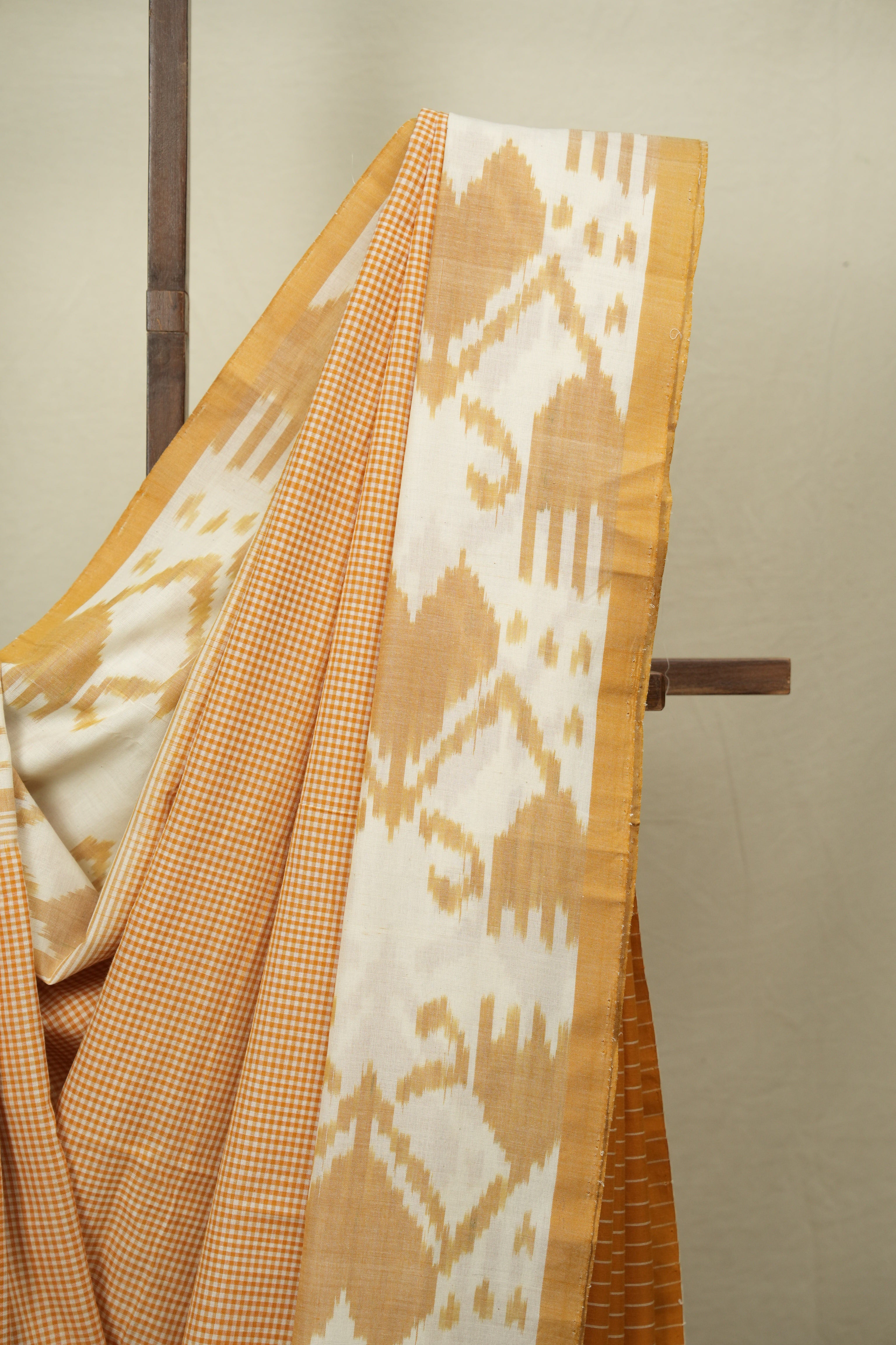 Orange Pochampalli Cotton Ikat Saree - SROPCIS749