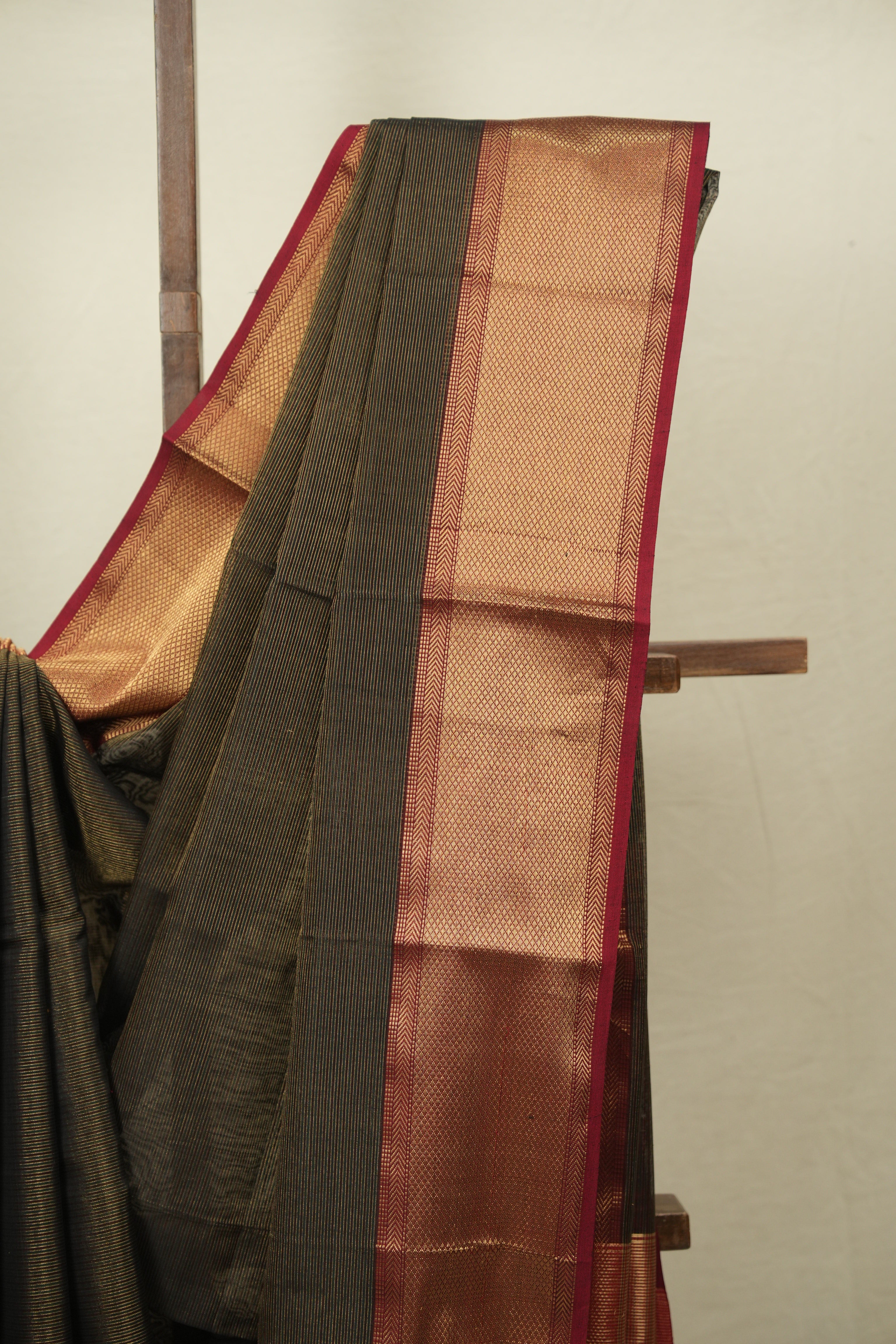 Green Maheshwari Tissue Saree - SRGMTS768
