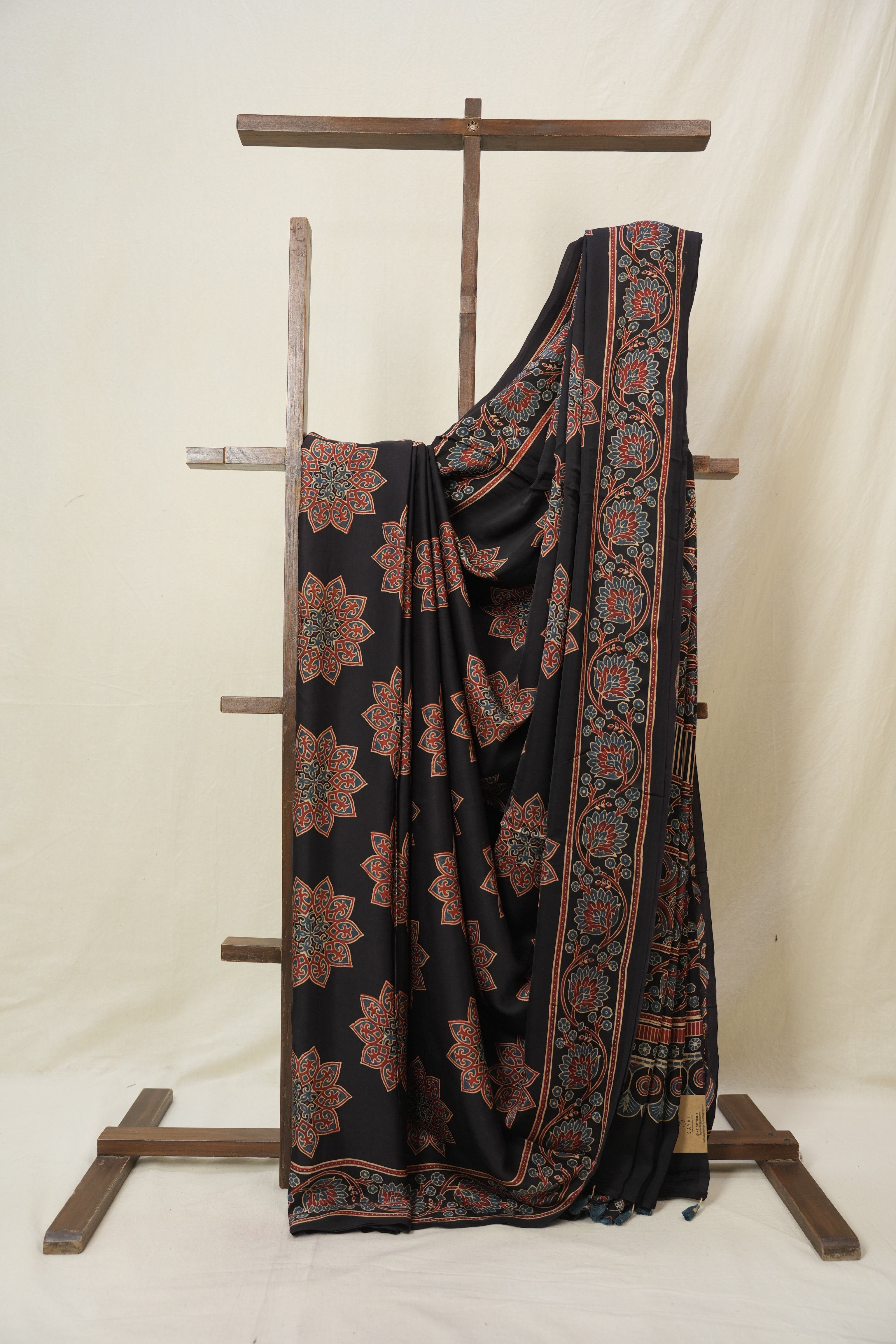Black HBP Modal Silk Saree - SRBMSS602
