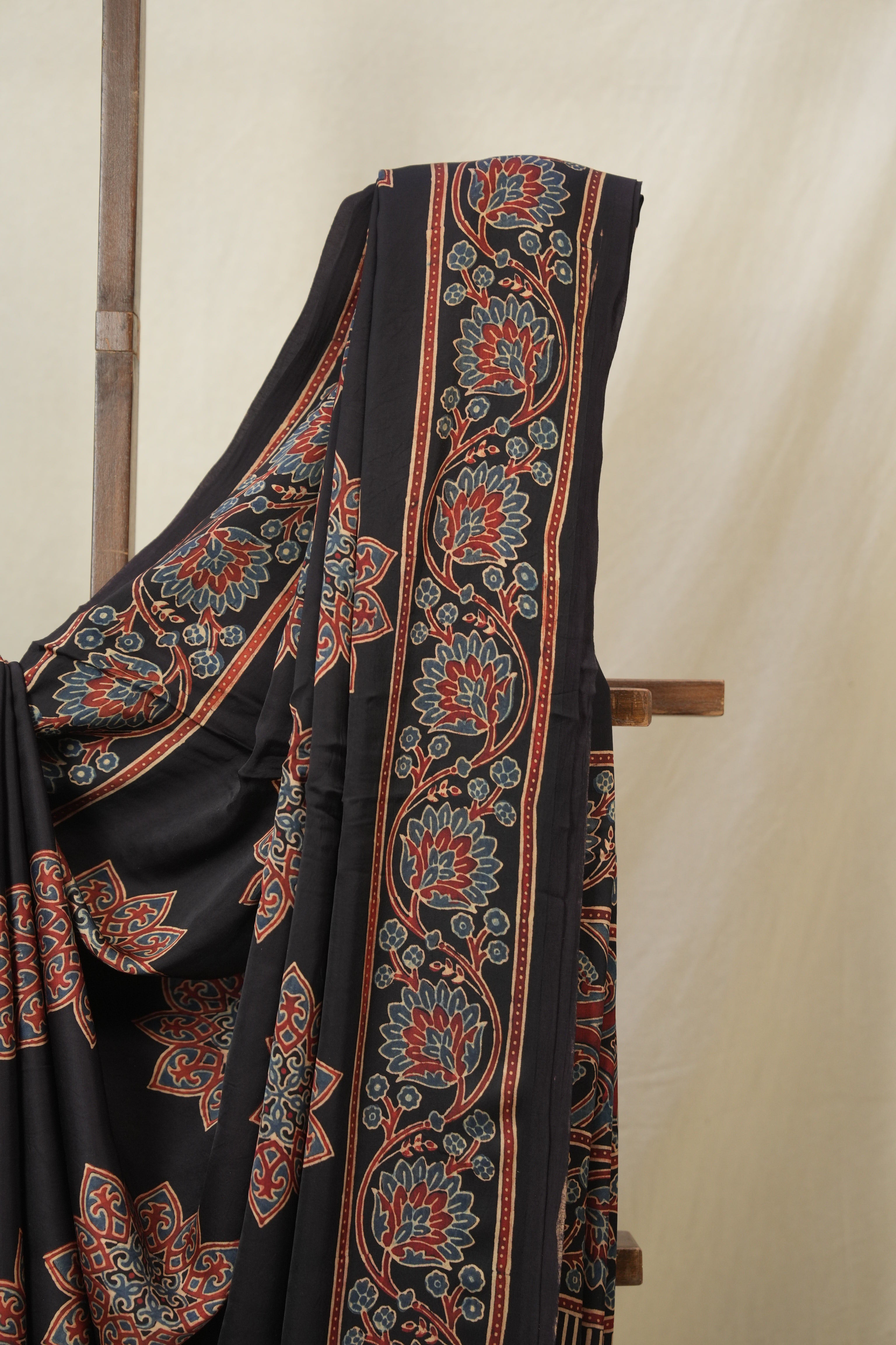 Black HBP Modal Silk Saree - SRBMSS602