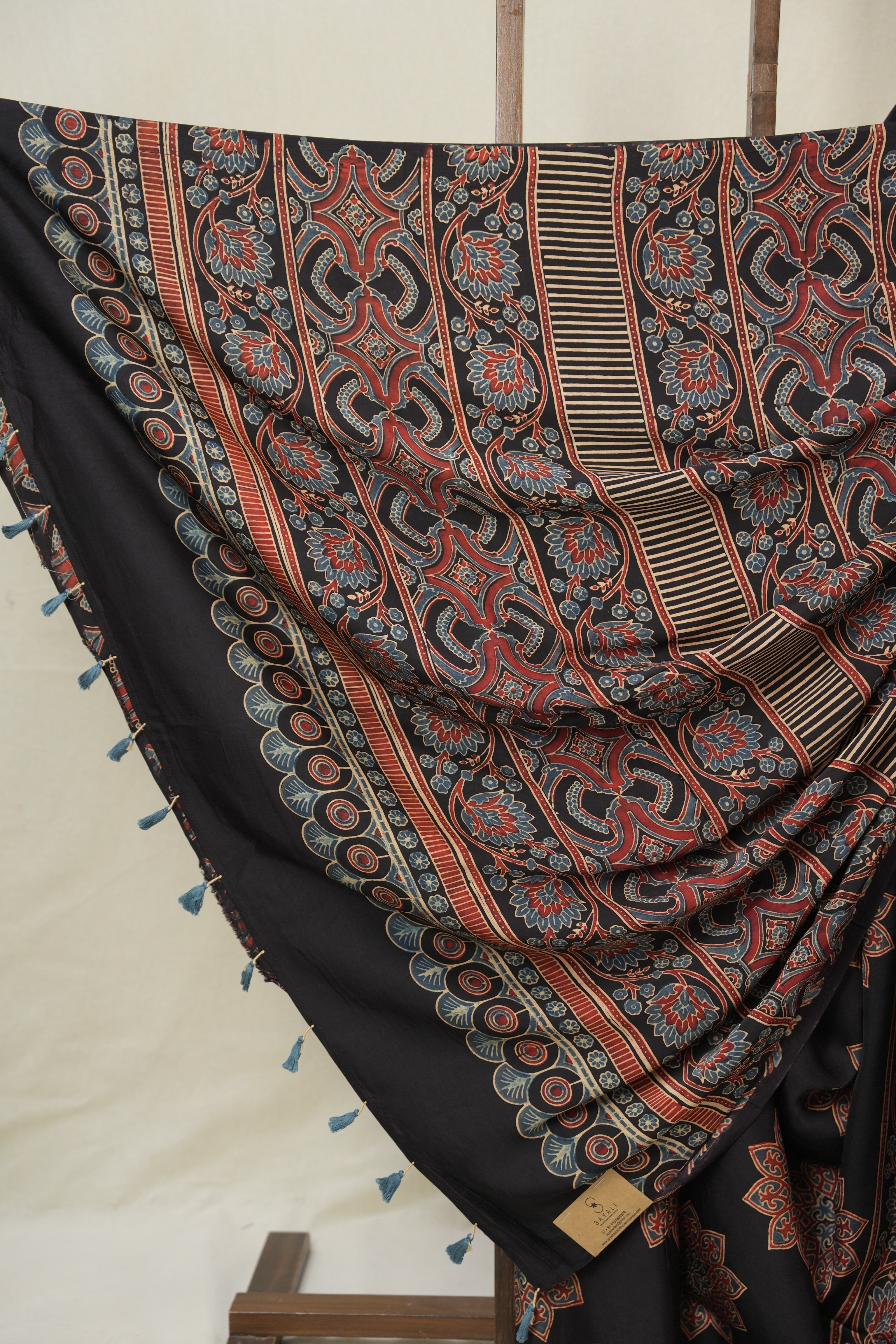 Black HBP Modal Silk Saree - SRBMSS602