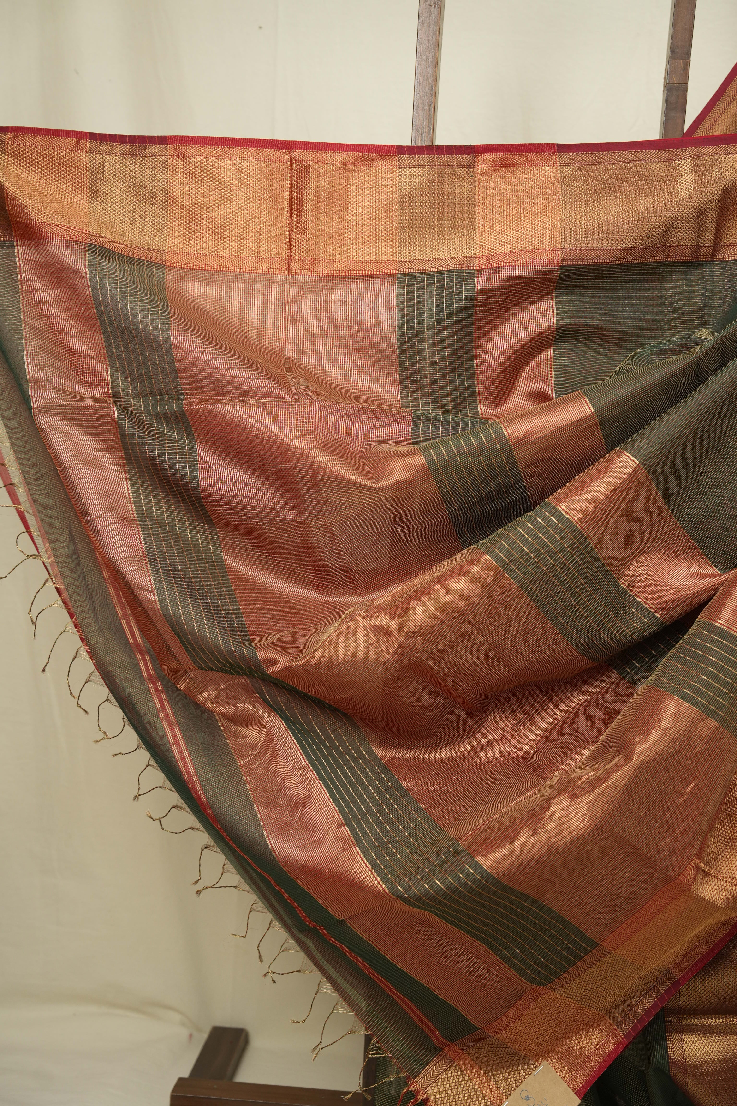 Deep Green Maheshwari Tissue Saree - SRDGMTS762