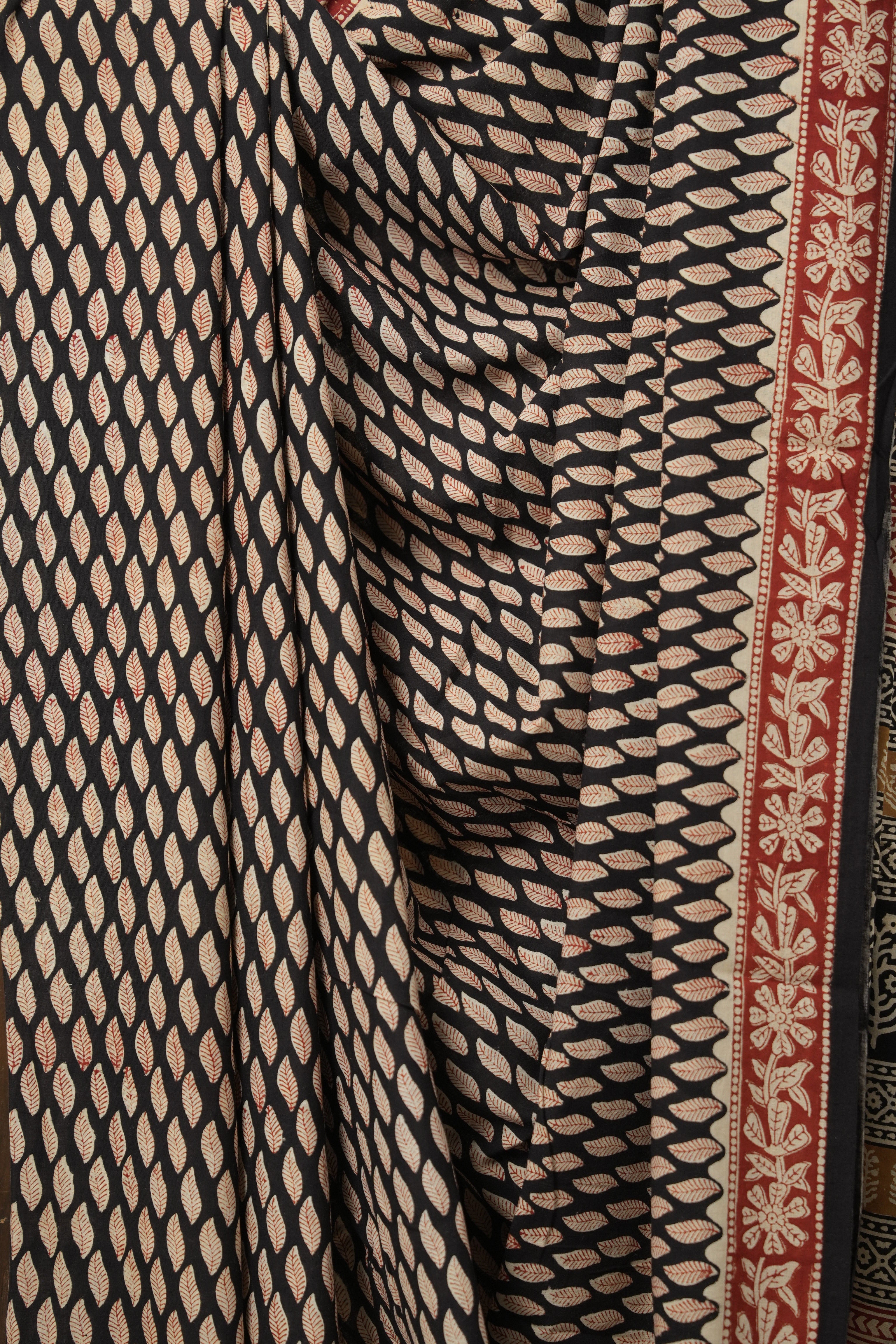 Black HBP Cotton Saree - SRBCS3150