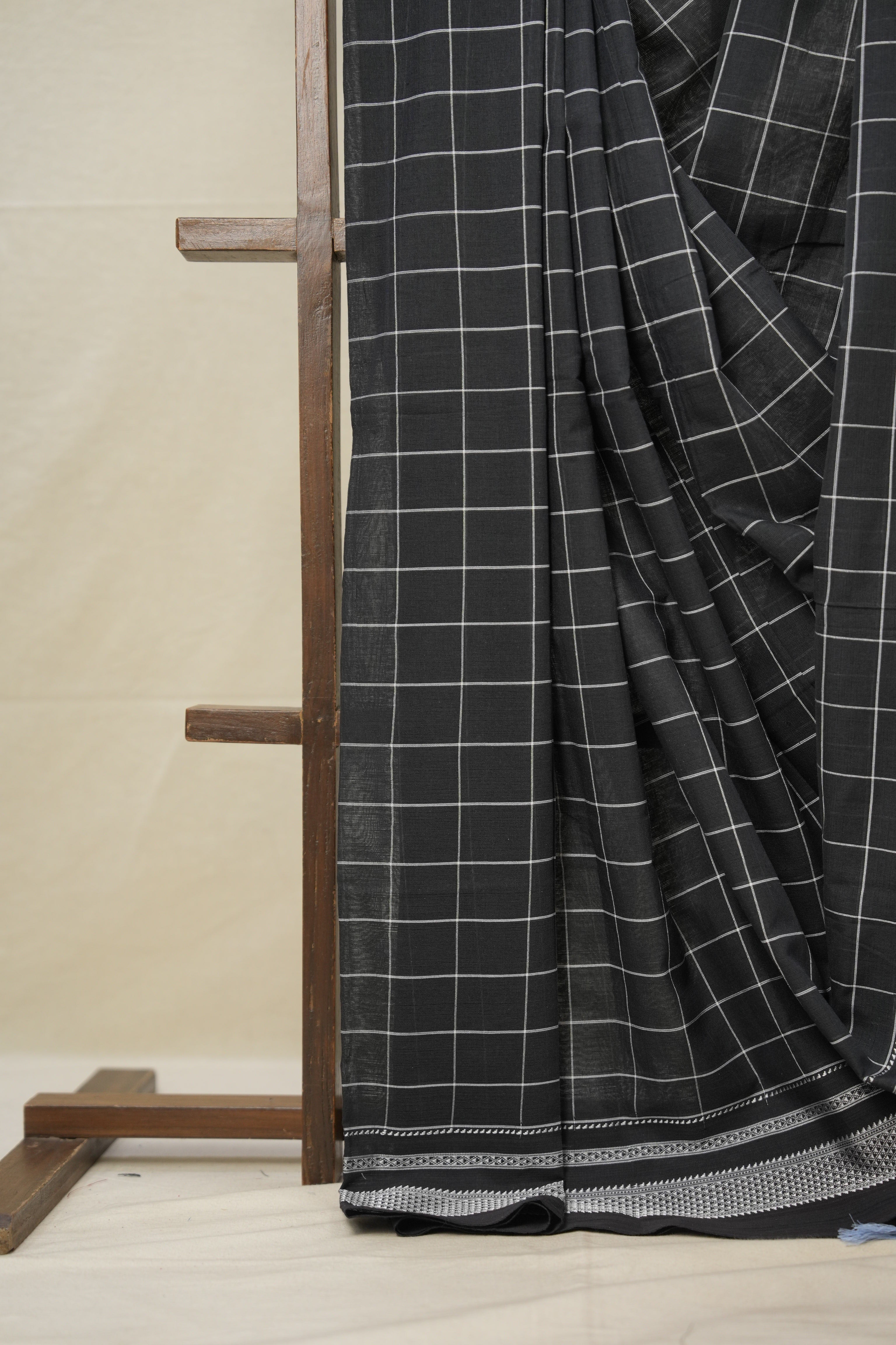 Black Checks Cotton Ilkal Saree with Chikki Border - SRBCCIS635