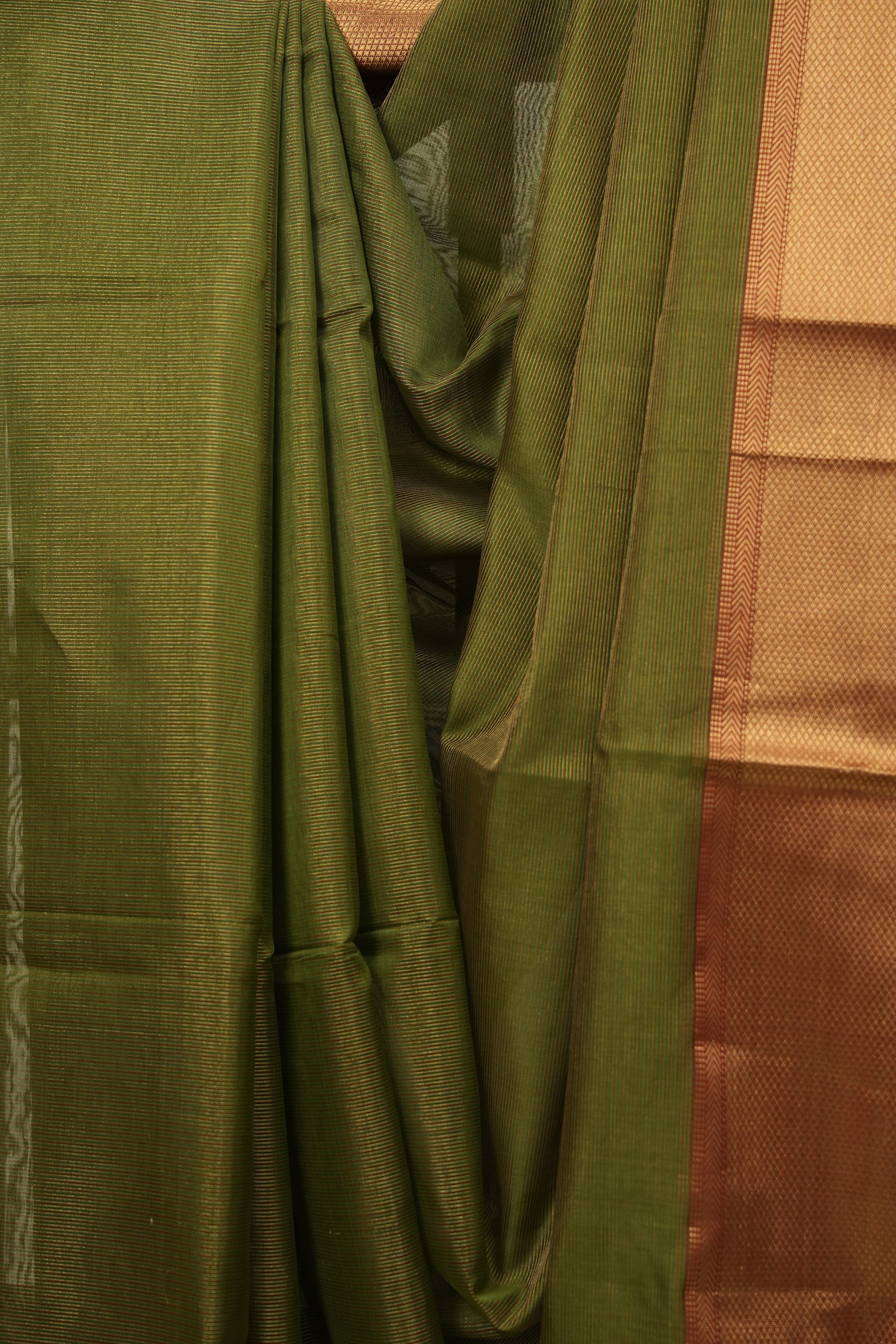 Mahendi Maheshwari Tissue Saree - SRMMTS760