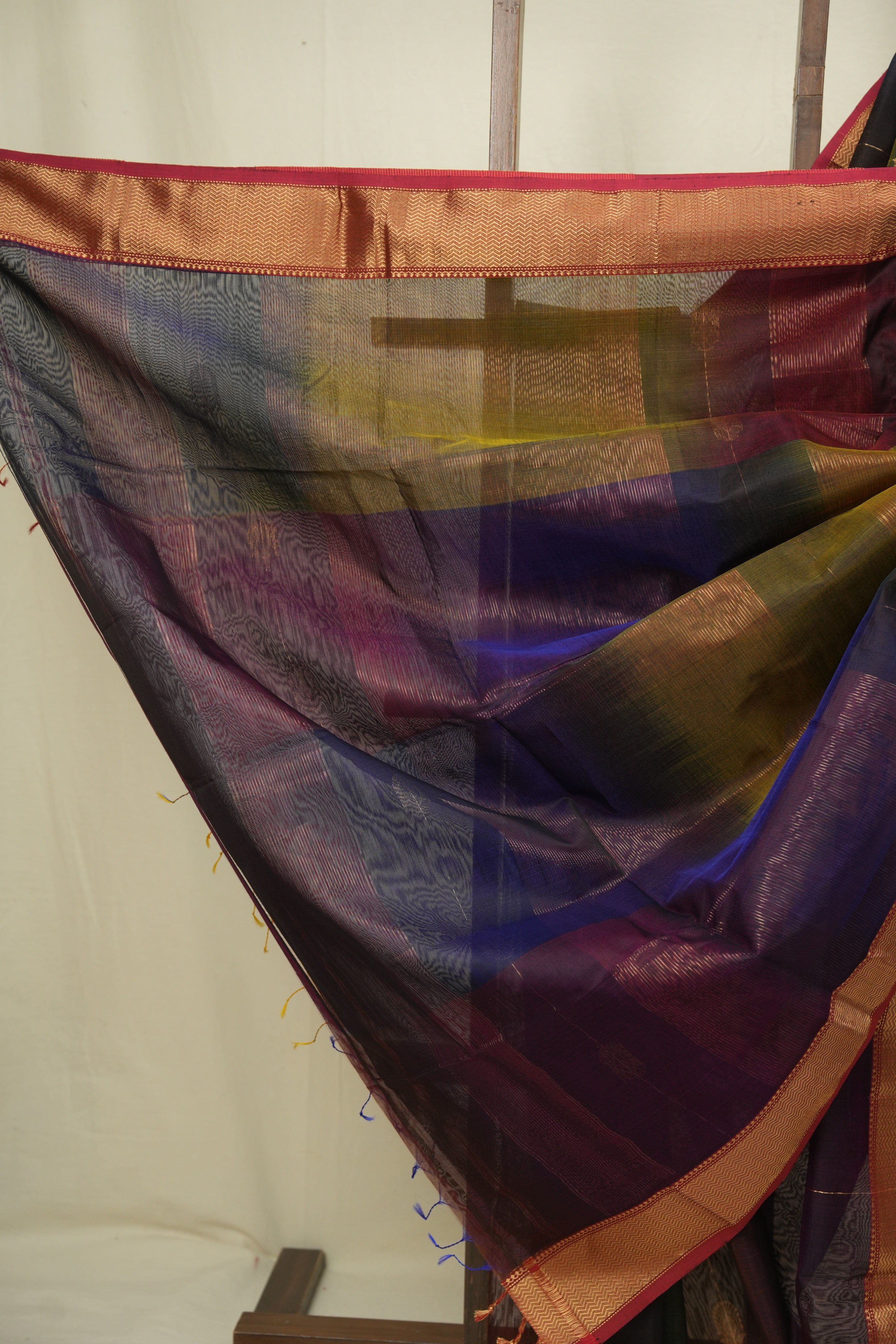 Multicolour Maheshwari Saree - SRMMS1280