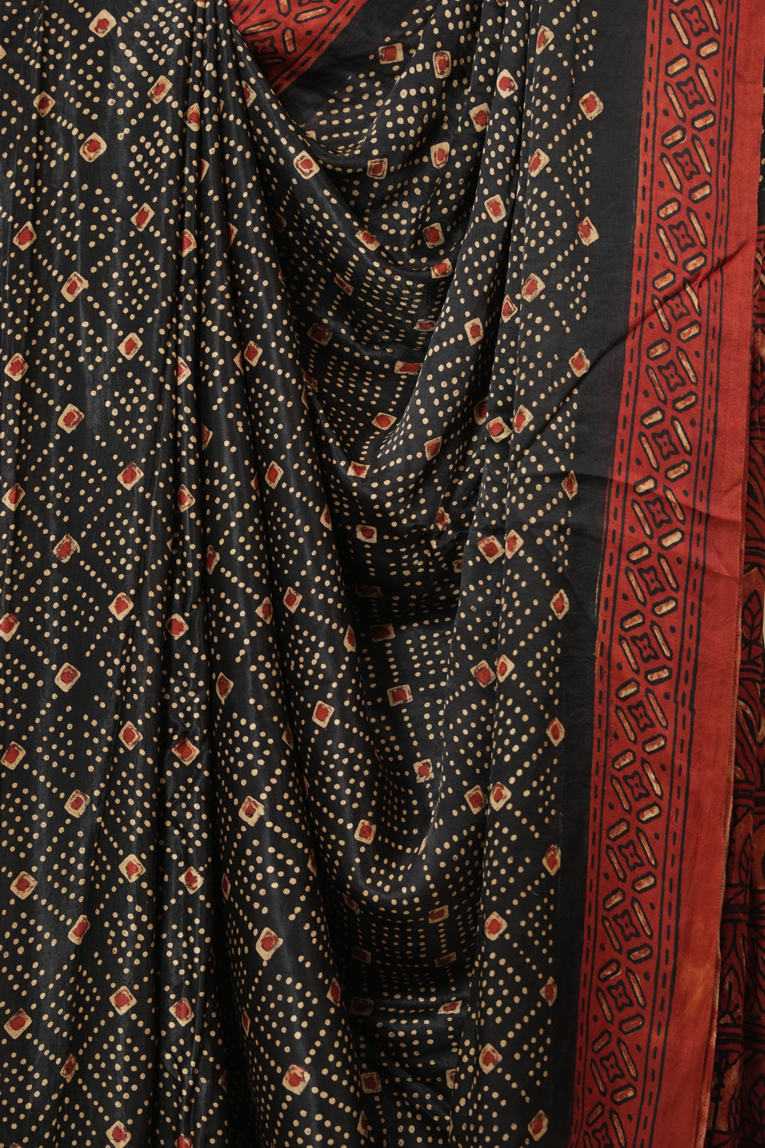 Black HBP Modal Silk Saree - SRBMSS647