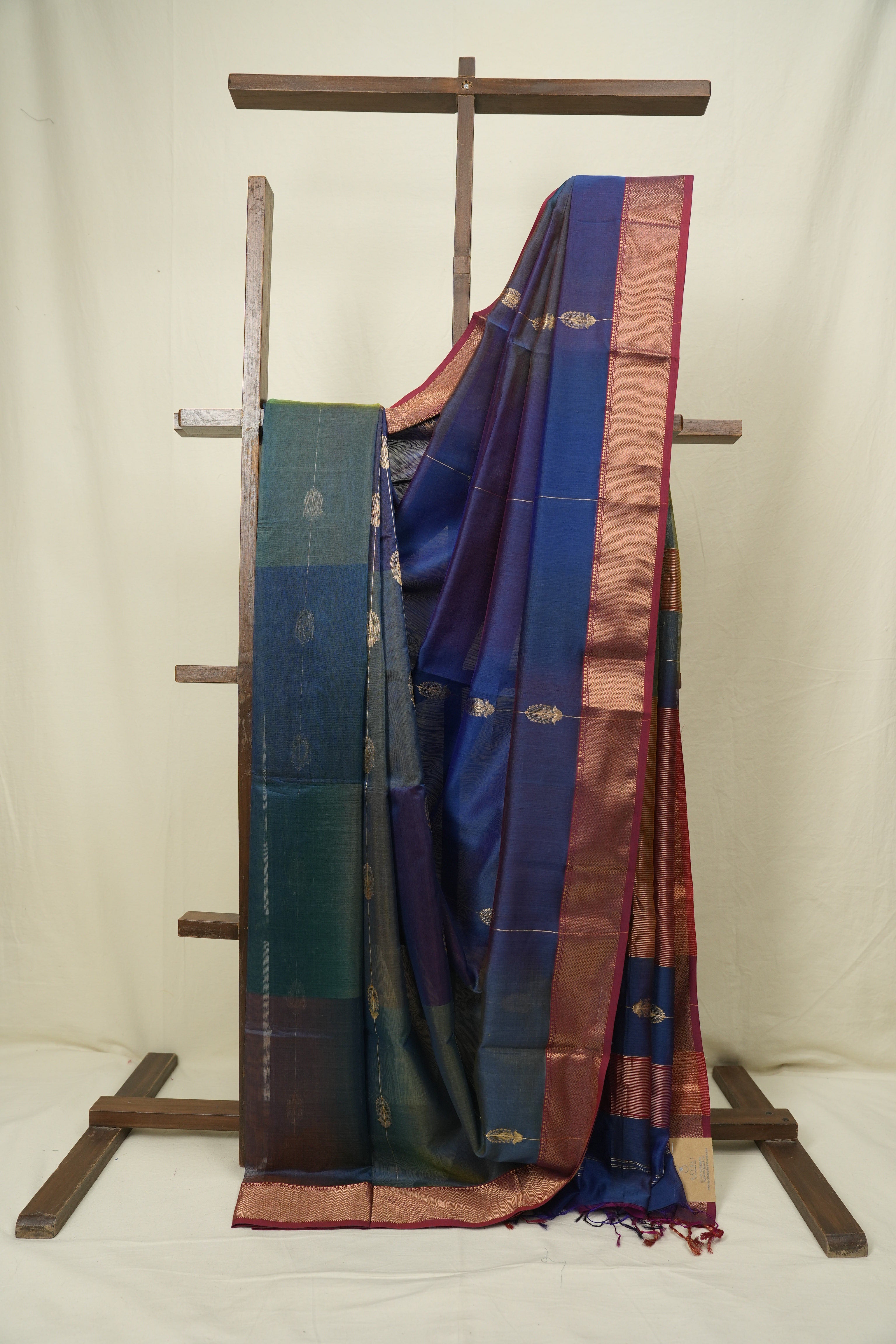 Multicolour Maheshwari Saree - SRMMS1282