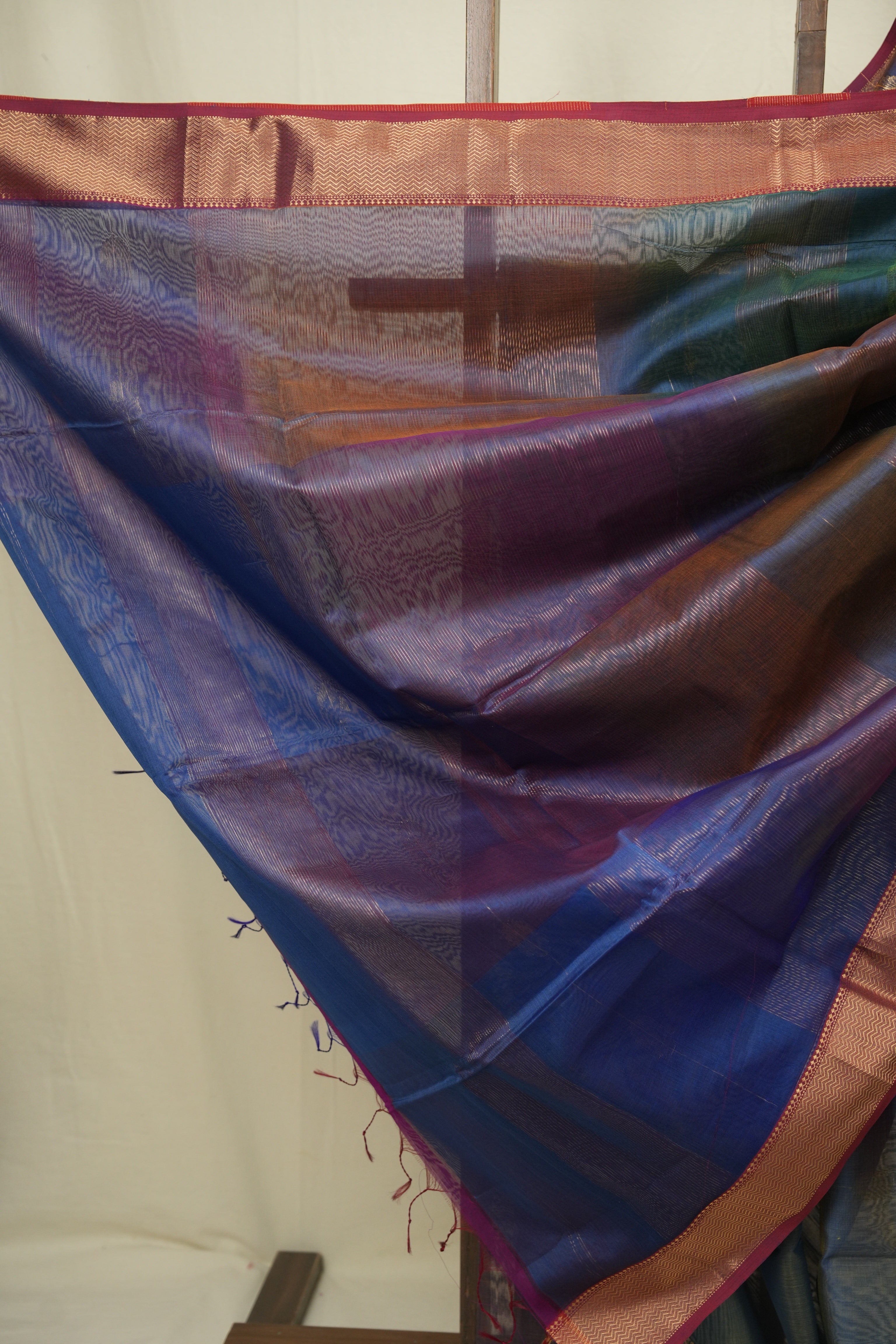 Multicolour Maheshwari Saree - SRMMS1282