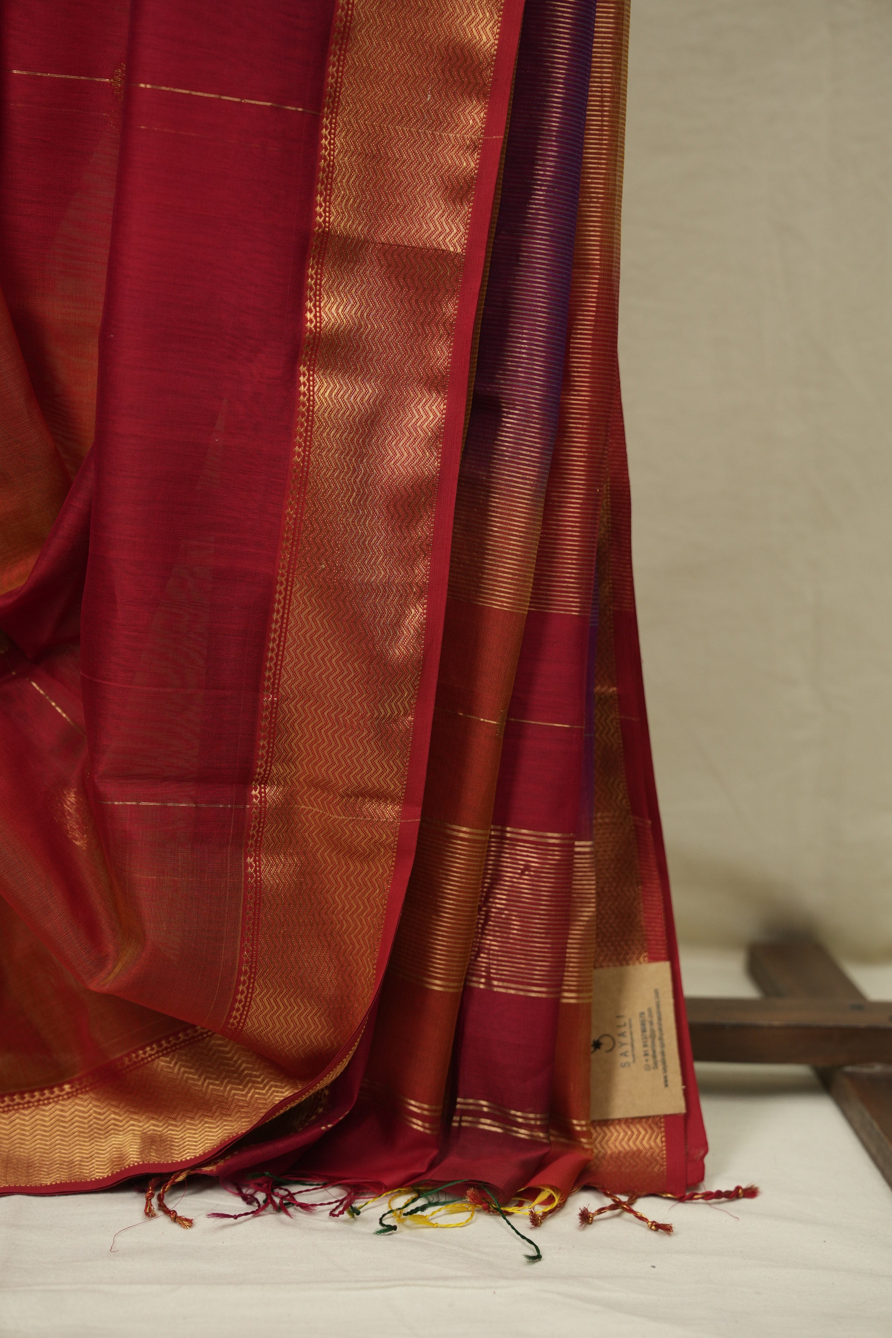 Two Tone Red Maheshwari Saree - SRTTRMS1283