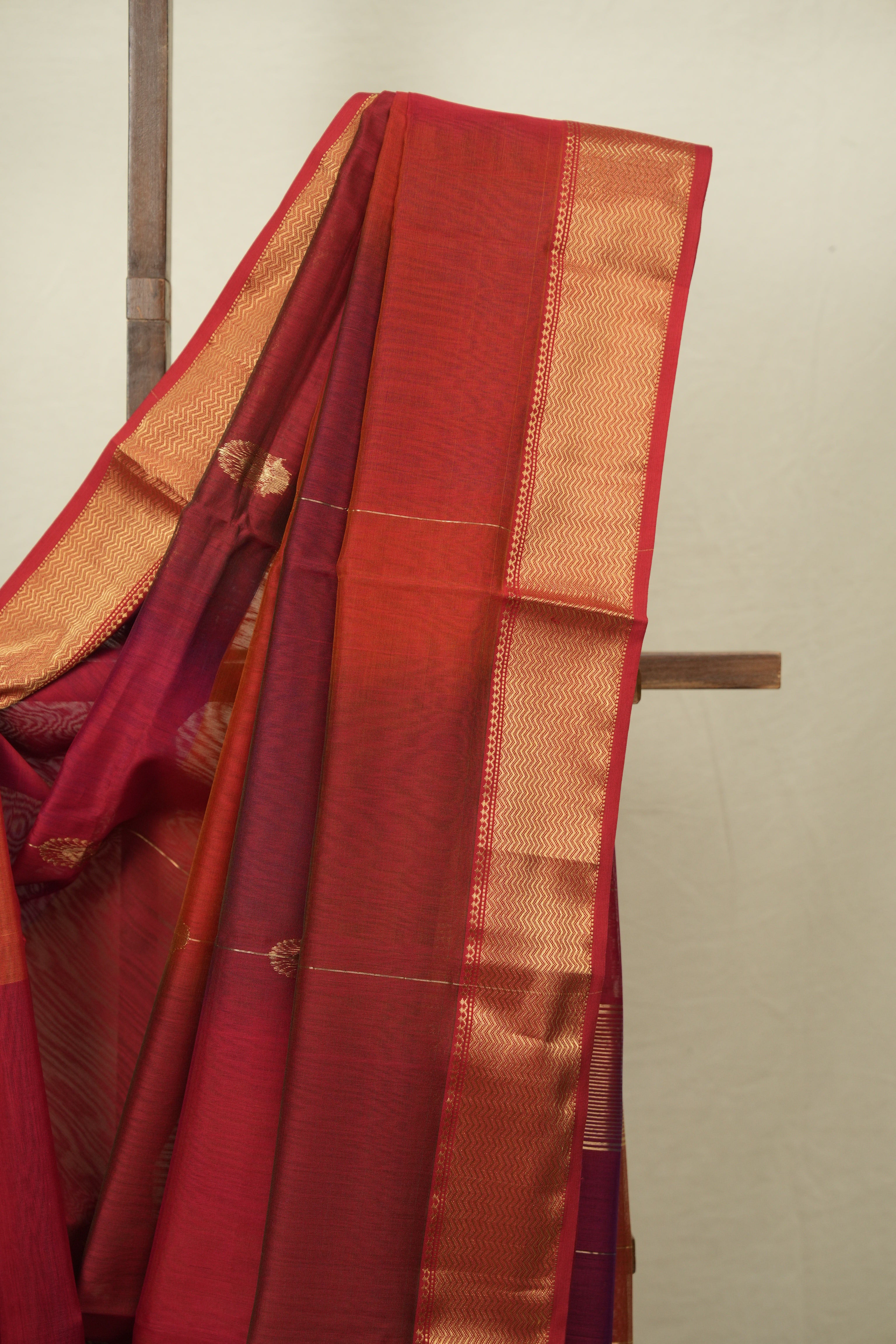 Two Tone Red Maheshwari Saree - SRTTRMS1283