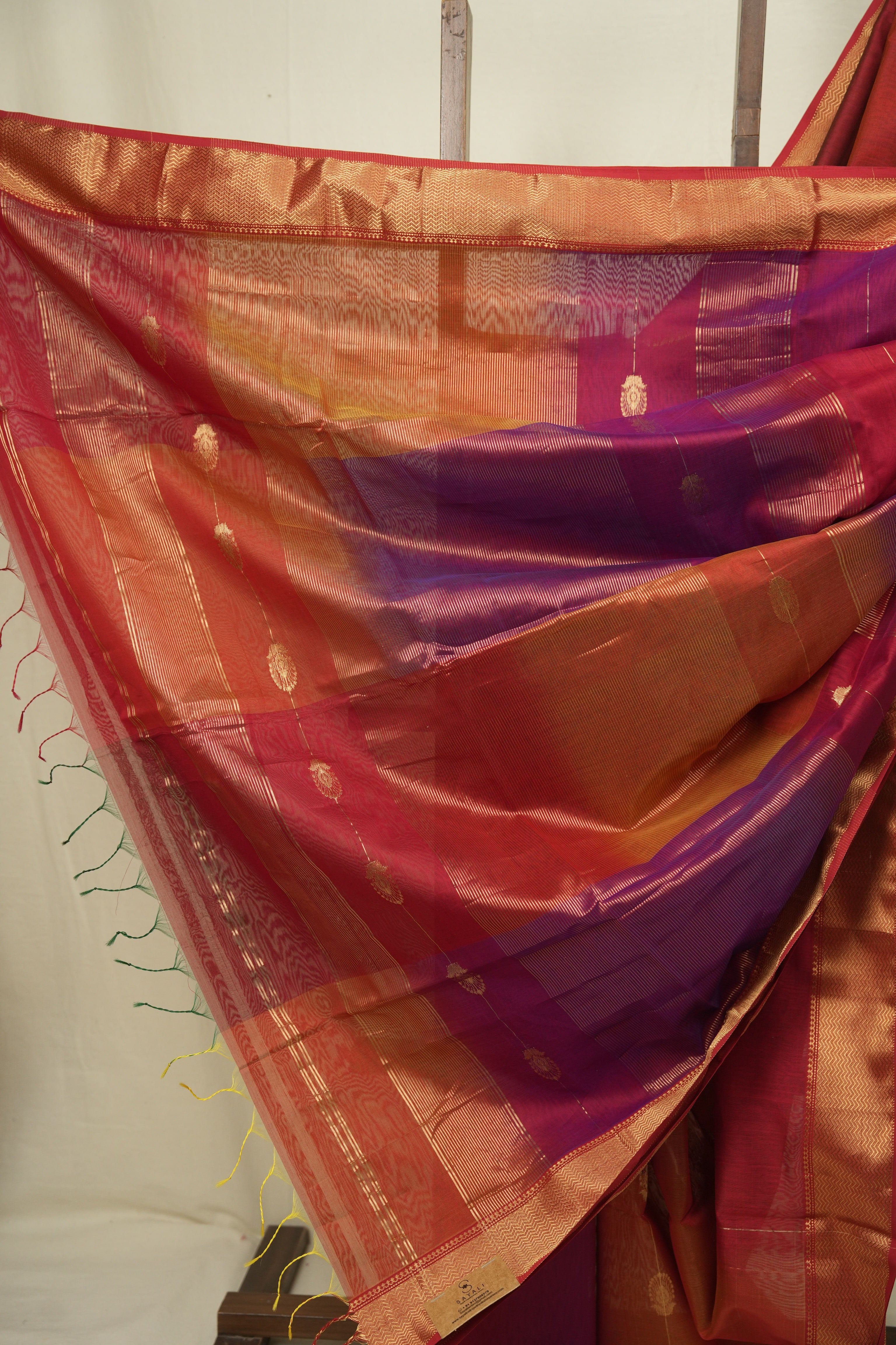 Two Tone Red Maheshwari Saree - SRTTRMS1283