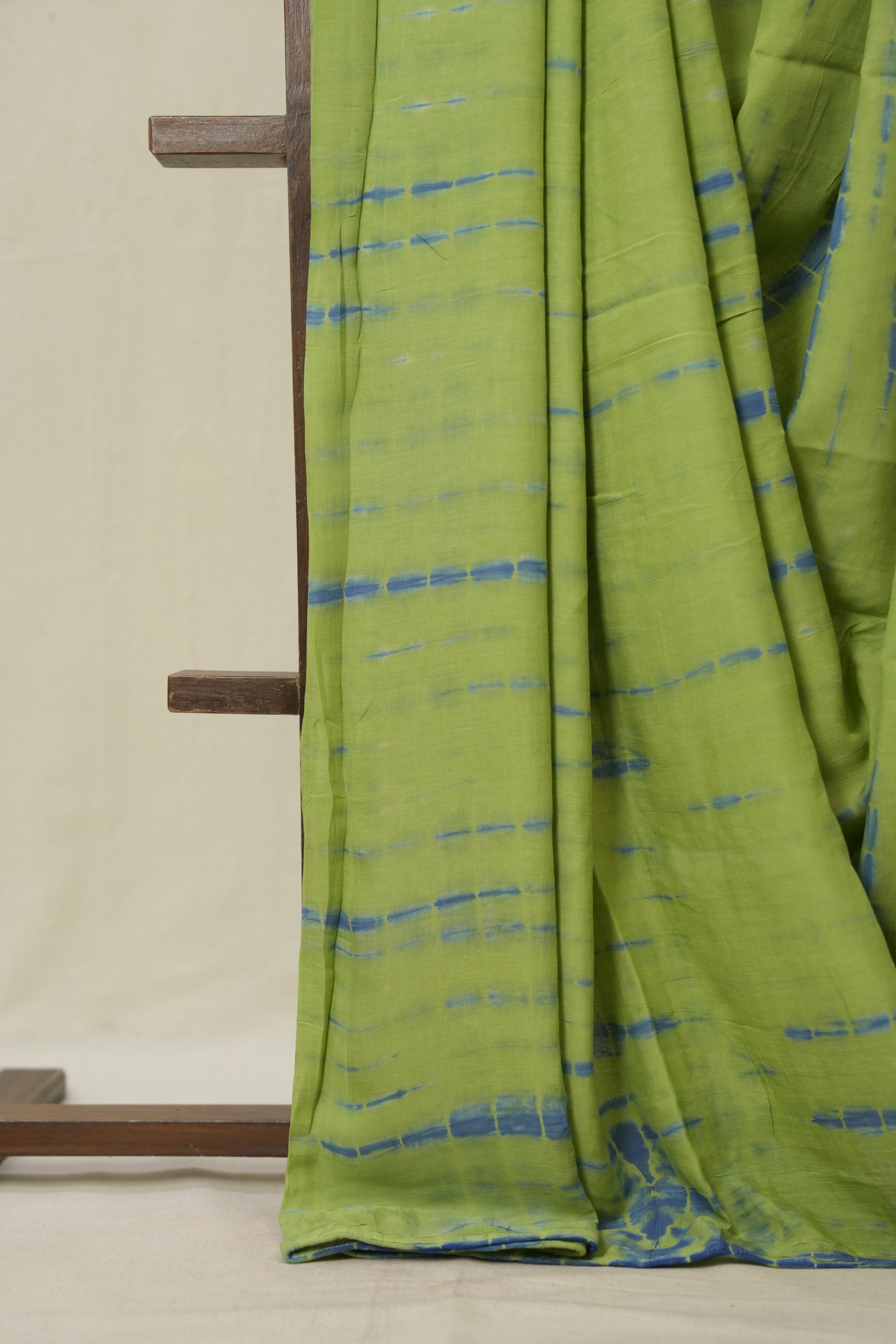 Green Modal Silk Saree - SRGMSS633