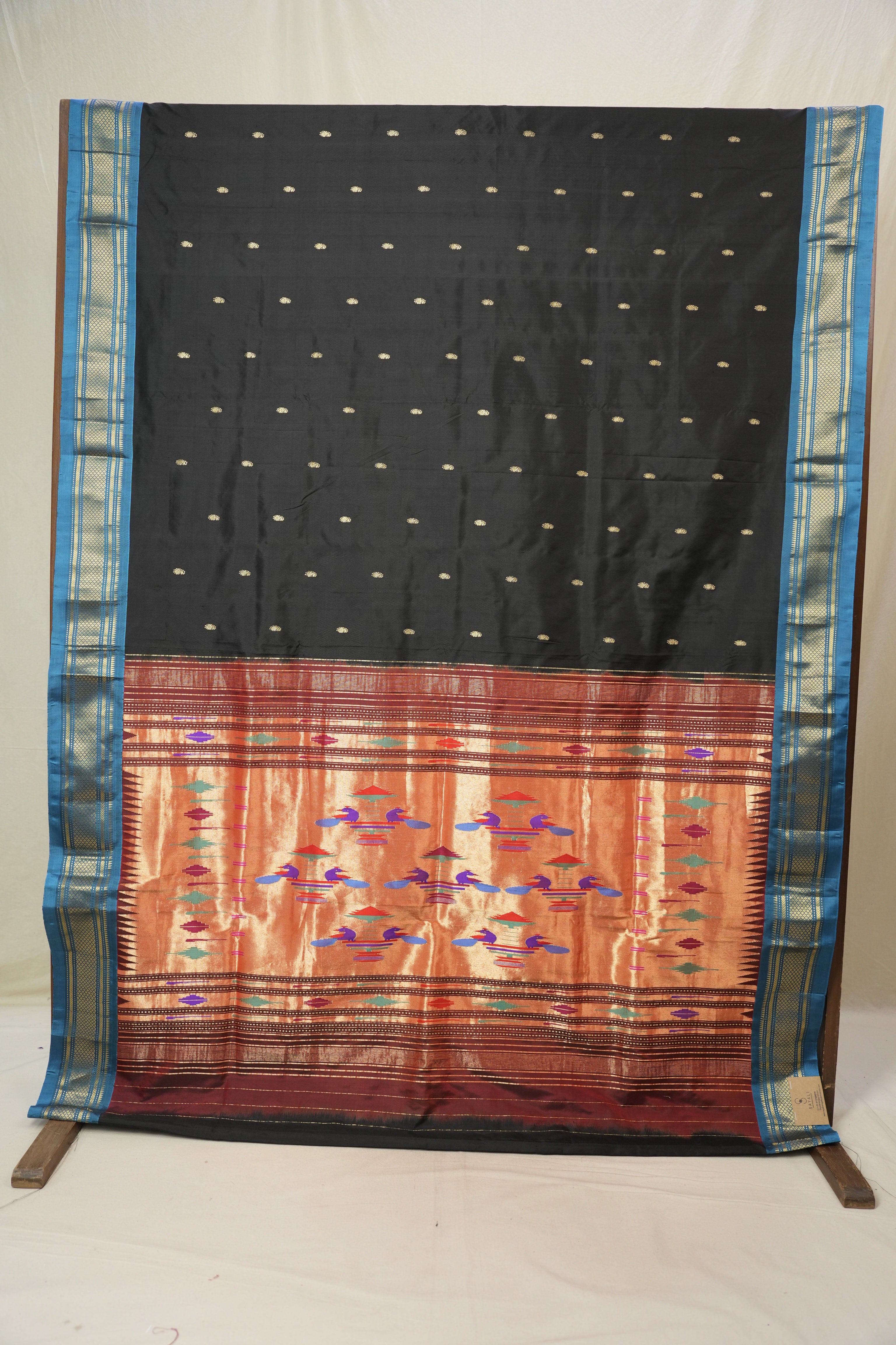 Black Silk Paithani Saree - SRBSPS789