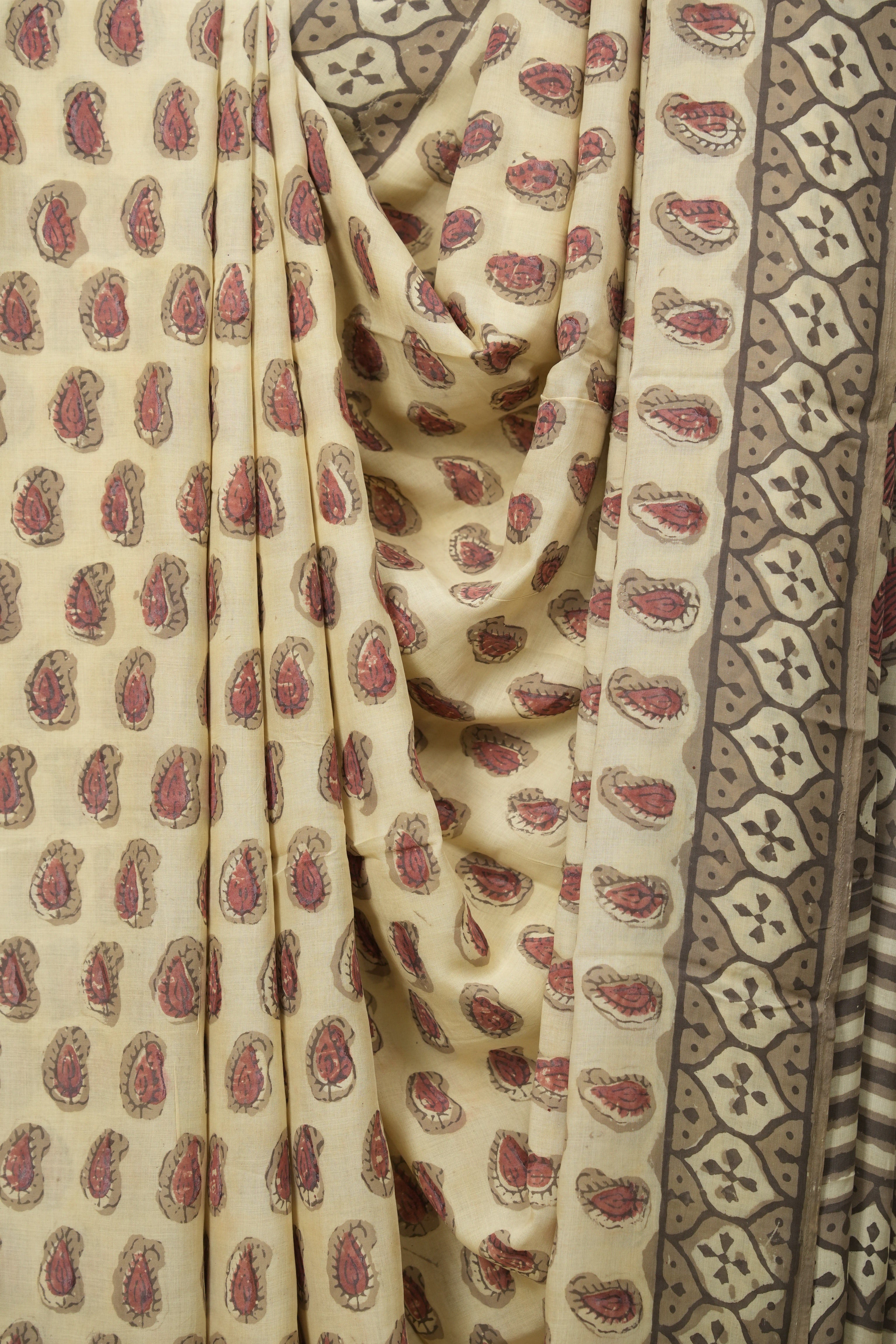 Beige HBP Modal Silk Saree - SRBSMS680