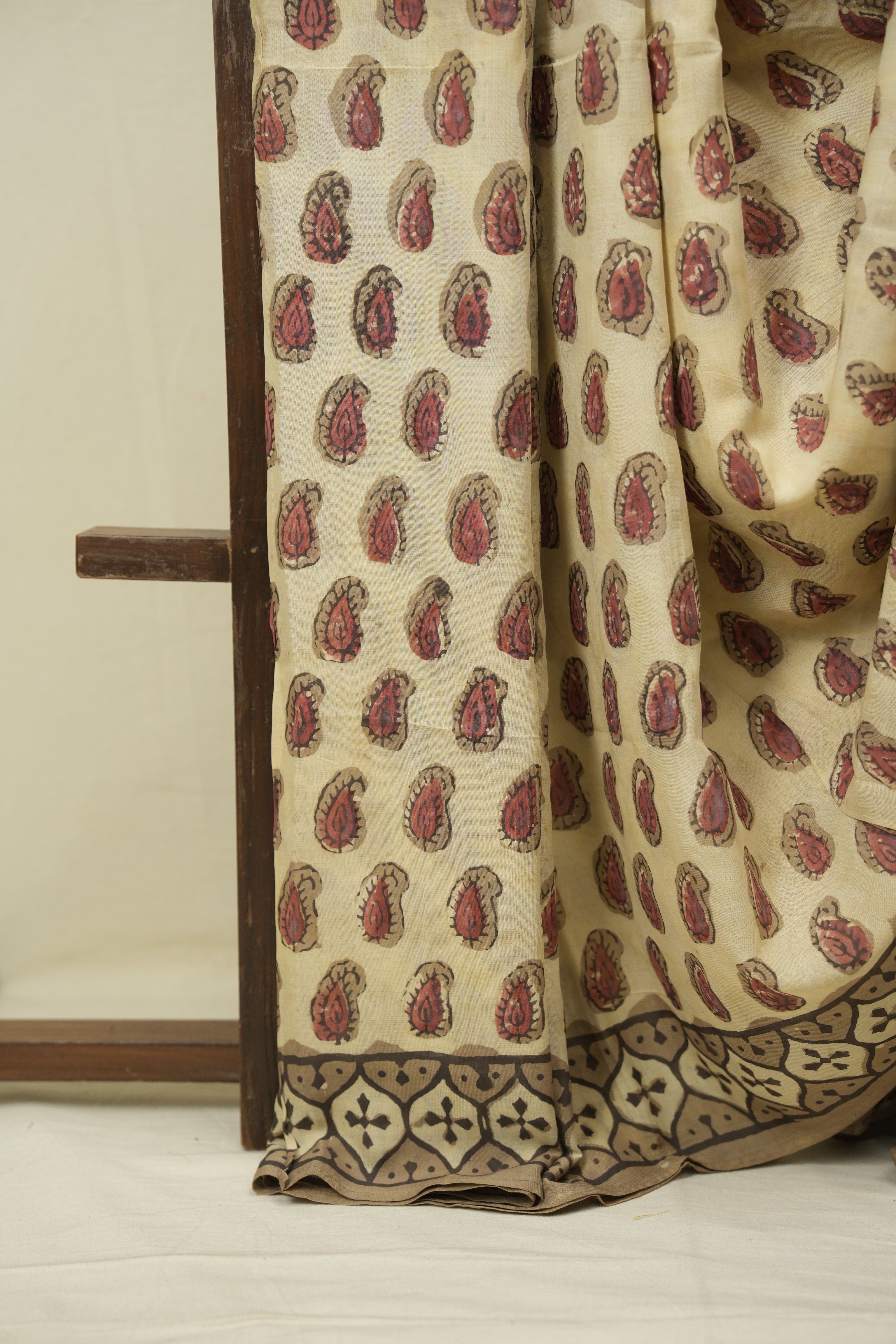 Beige HBP Modal Silk Saree - SRBSMS678