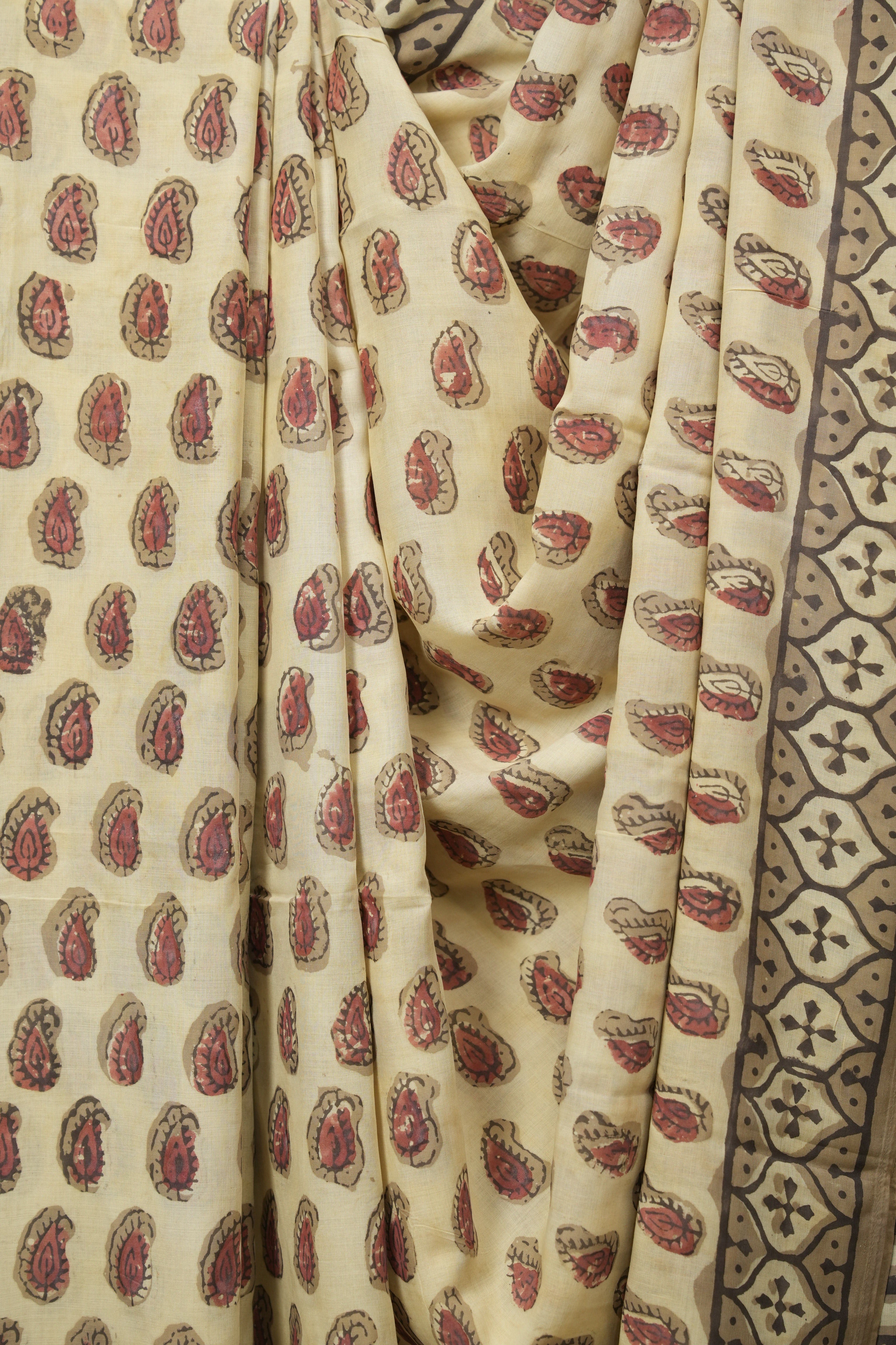 Beige HBP Modal Silk Saree - SRBSMS678