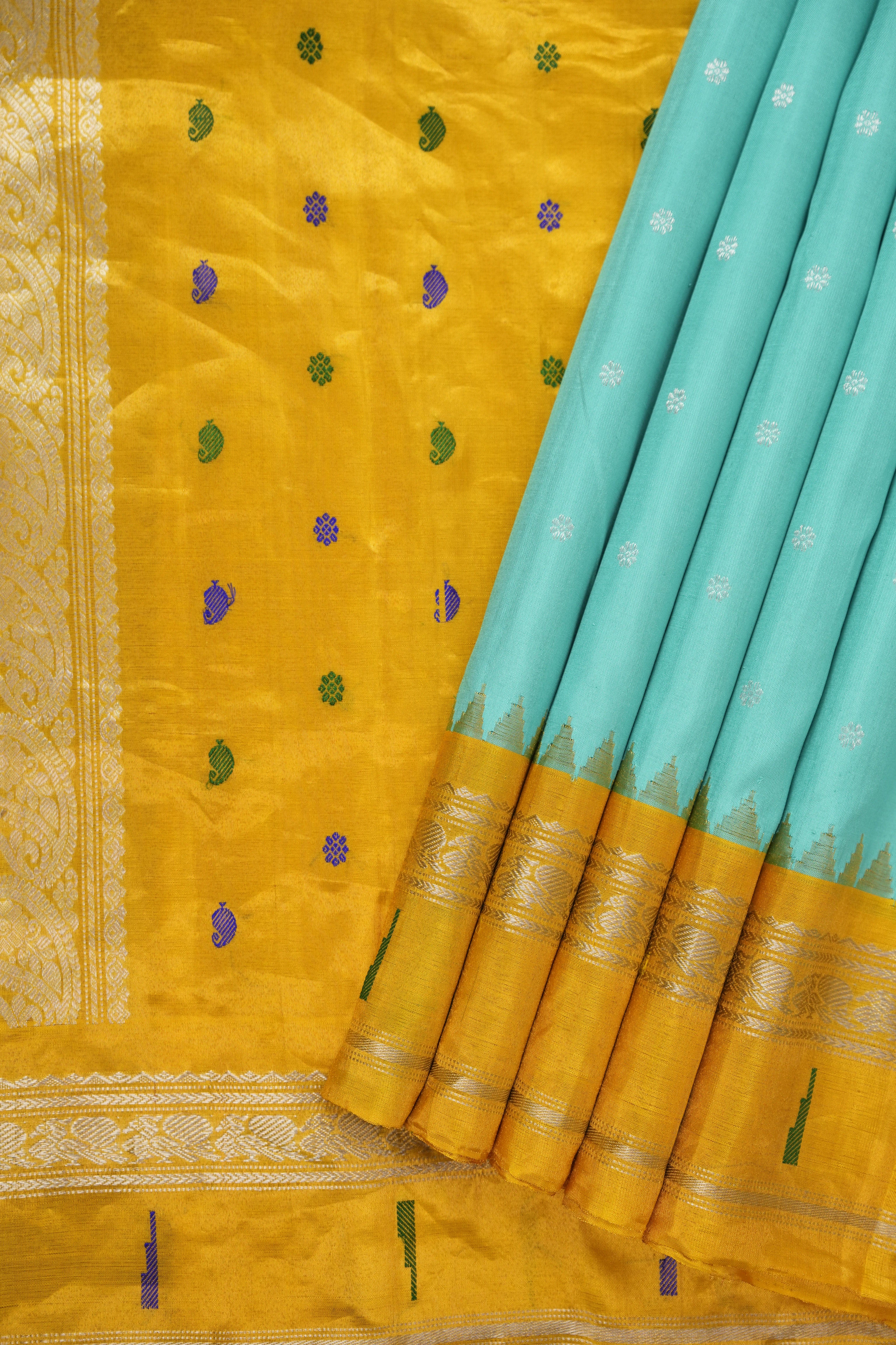 Aqua Blue Gadwal Silk Saree - Saavari - SSABGSS17