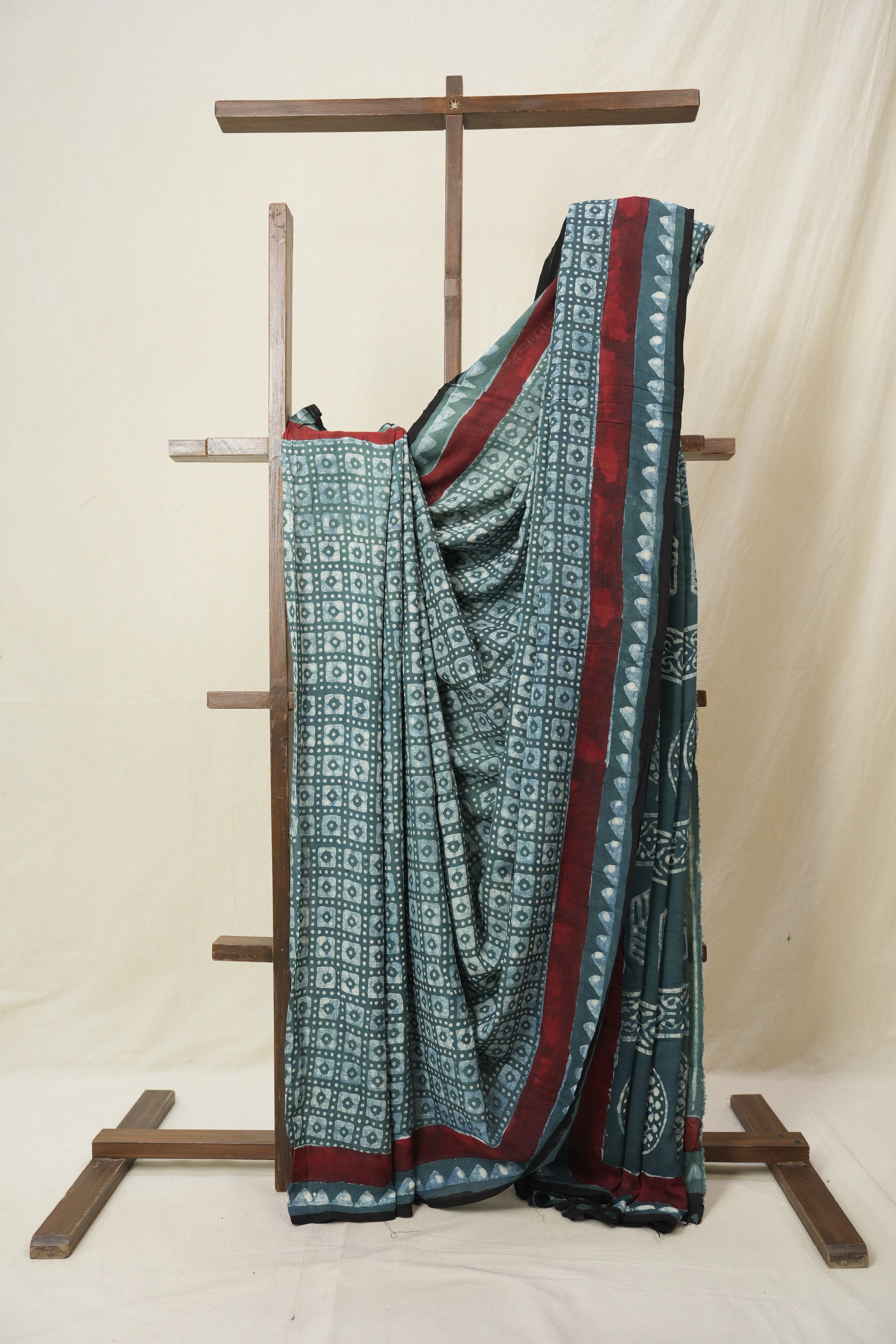 Green HBP Modal Silk Saree - SRGMSS590