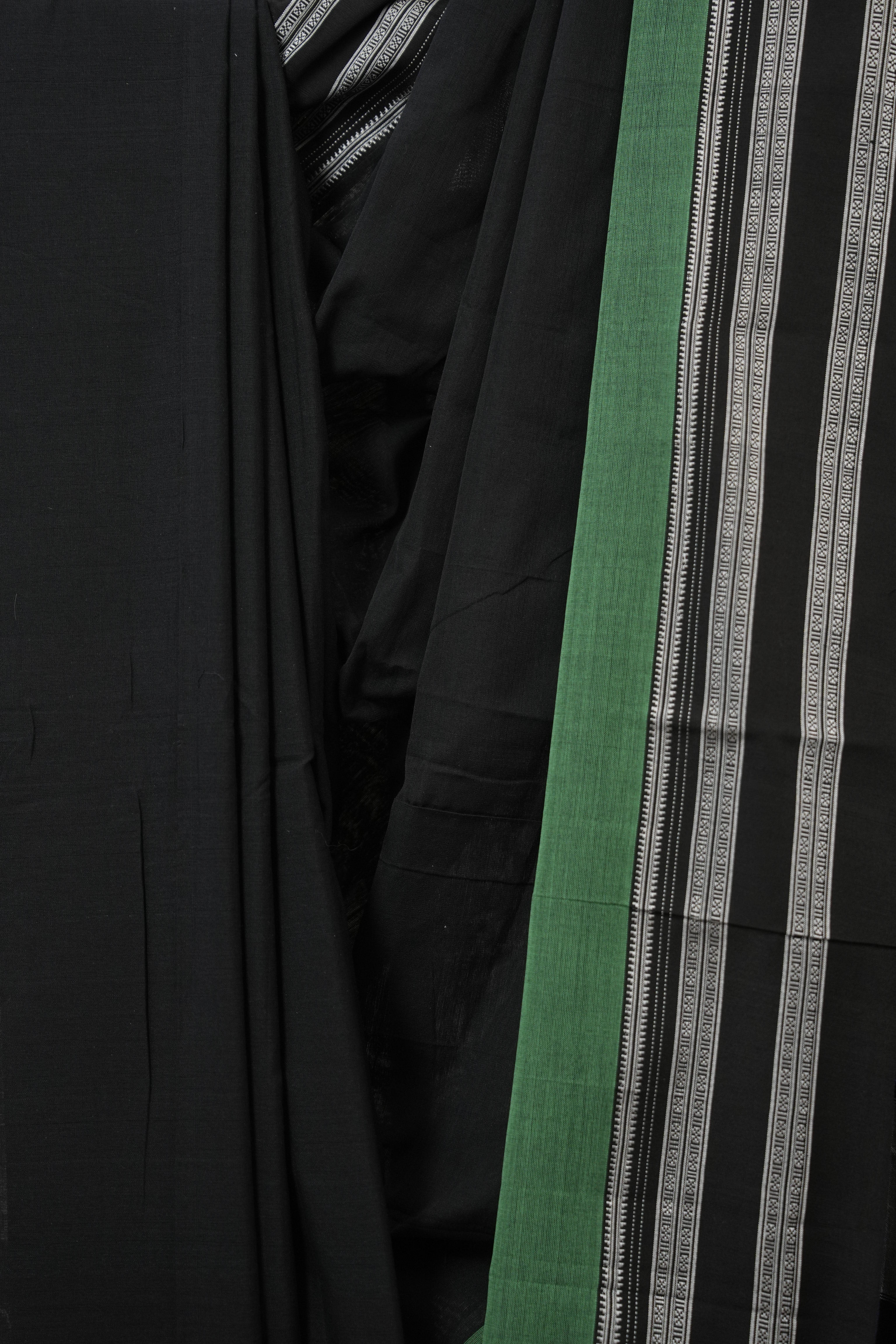 Black Cotton Ilkal Saree With Gayatri Border - SRBCIS857