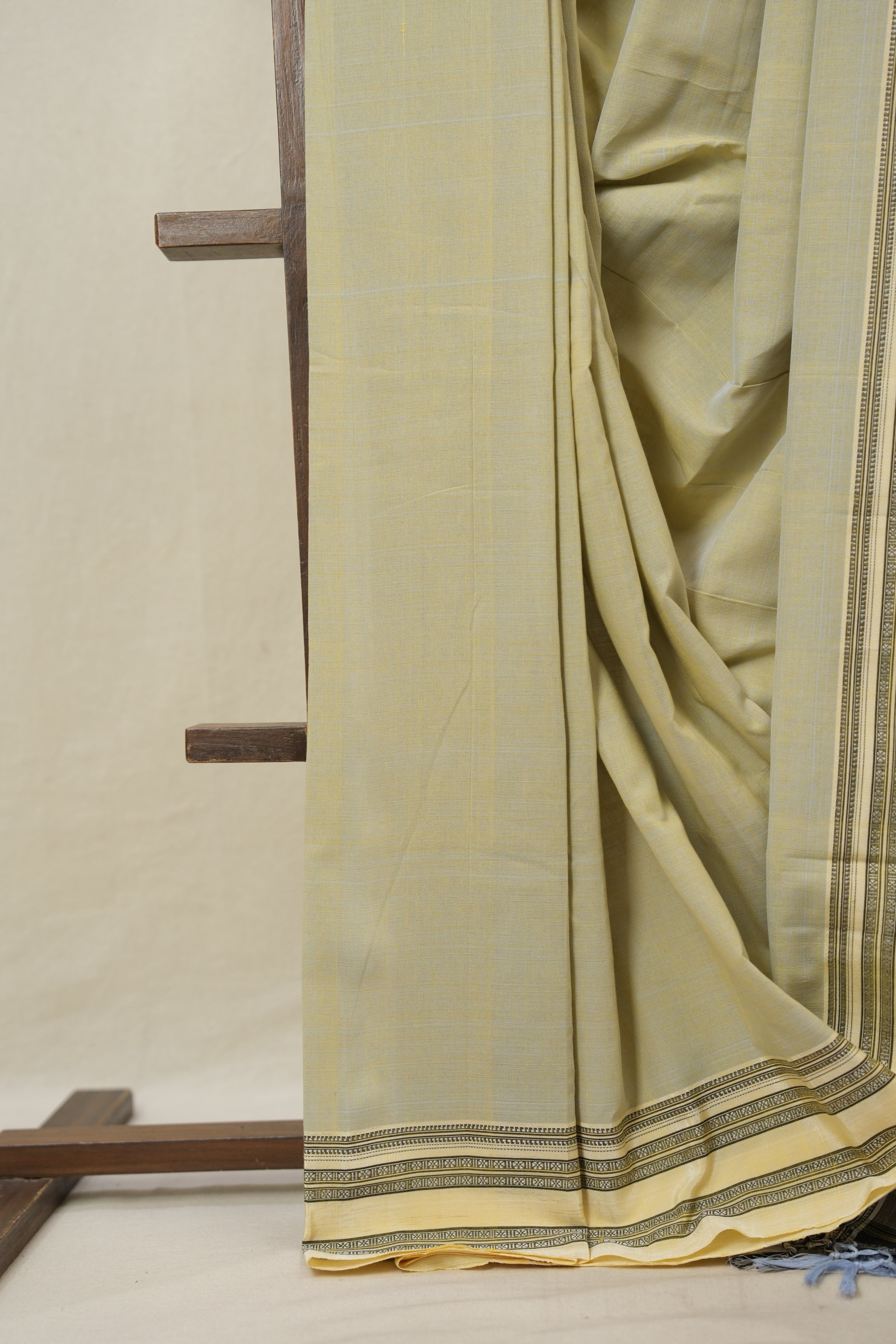 Beige Cream Cotton Ilkal Saree With Gayatri Border - SRBCCIS859