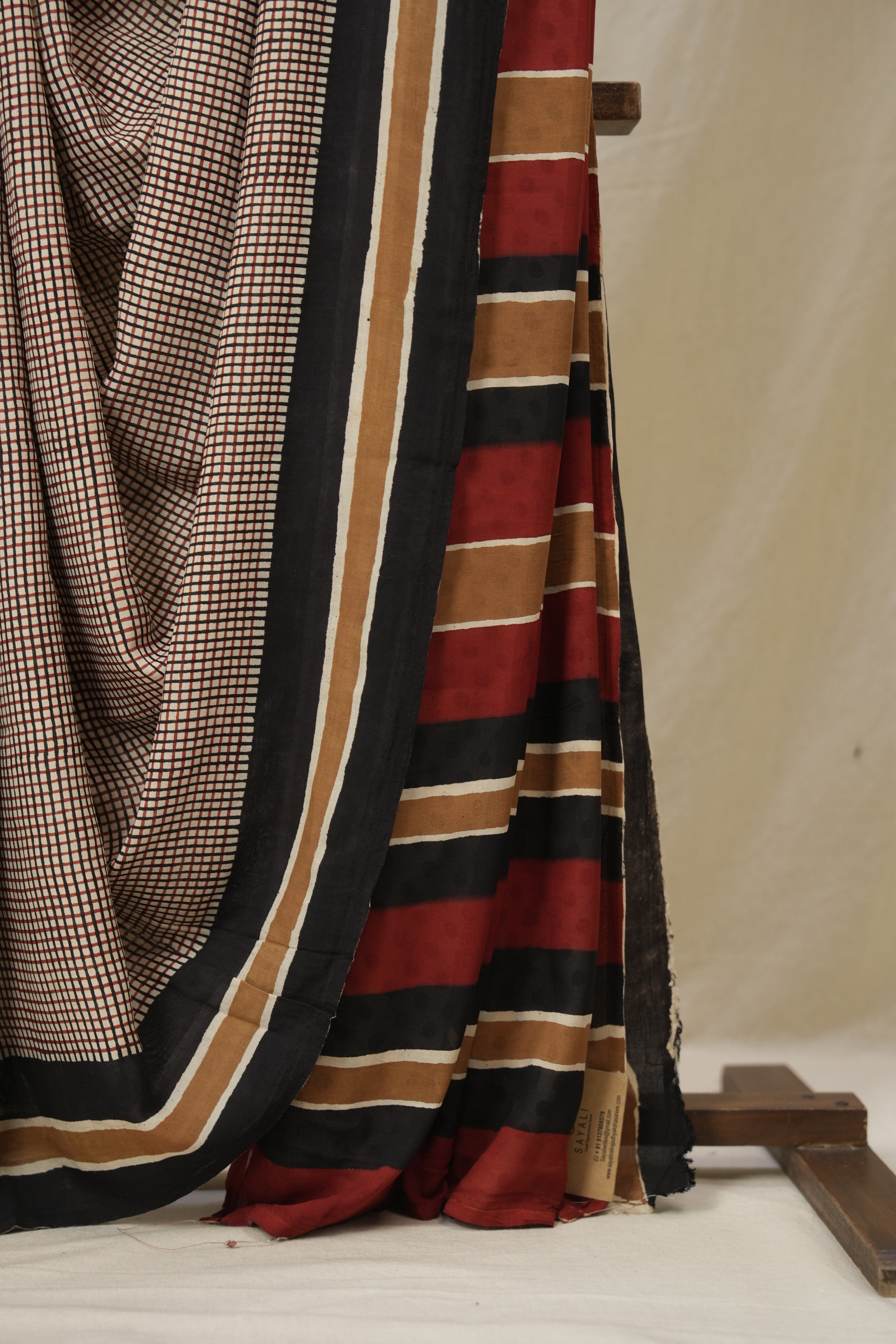 Beige HBP Modal Silk Saree - SRBMSS589