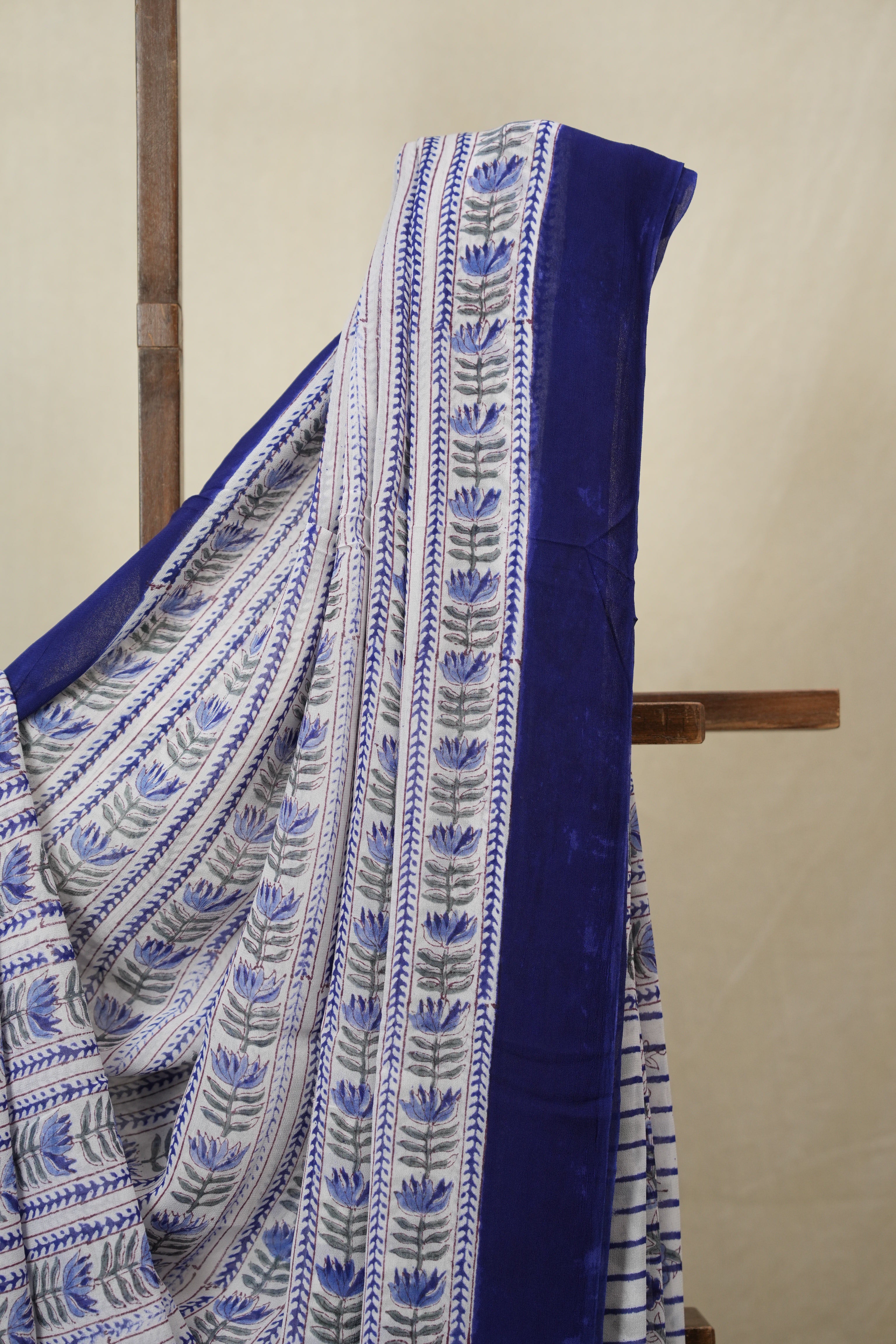 White HBP Georgette Saree - SRWHGS47