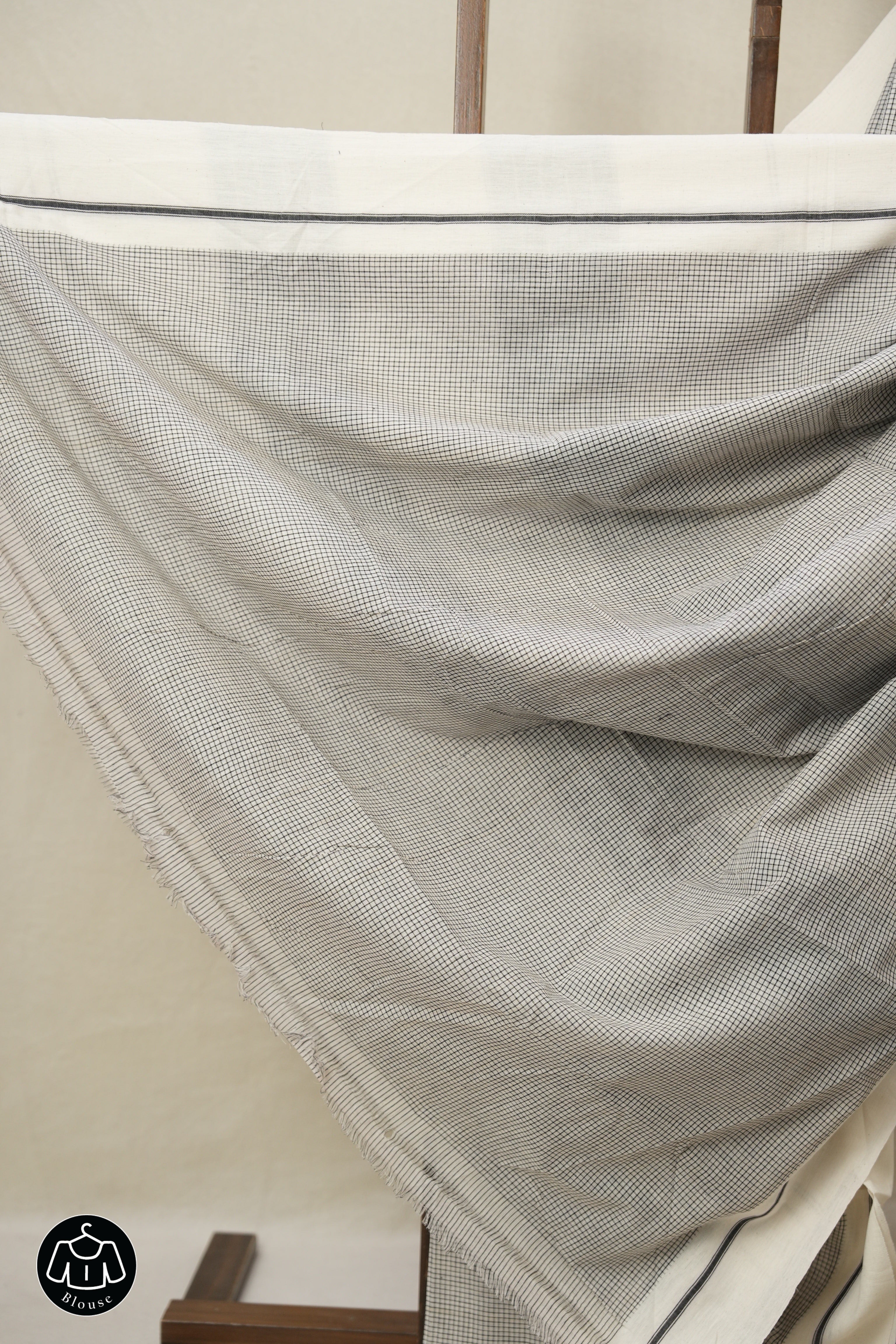 Off White Small Checks Cotton Patteda Anchu Saree - SROWPAS94