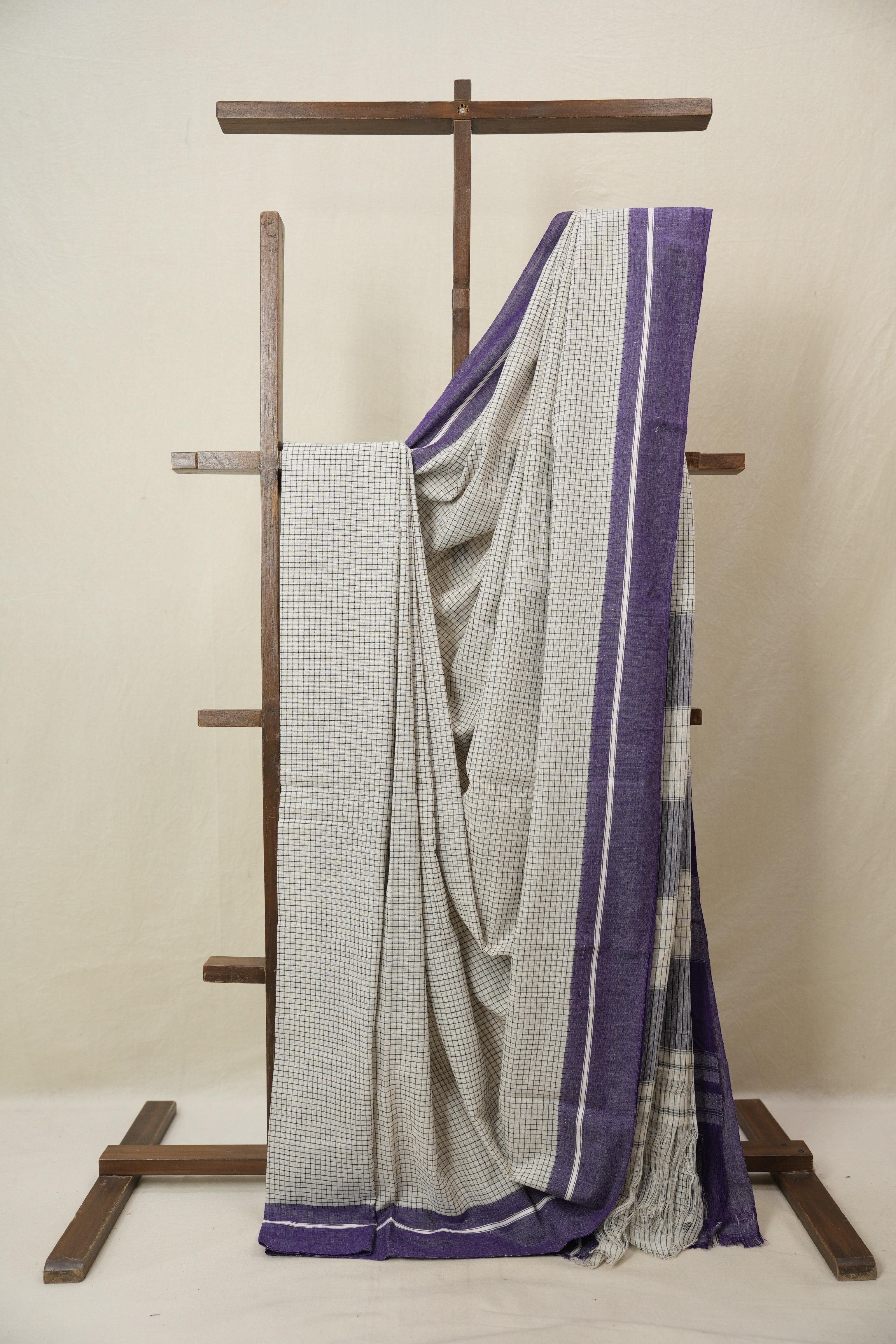 White Big Checks Cotton Patteda Anchu Saree - SRWPAS304