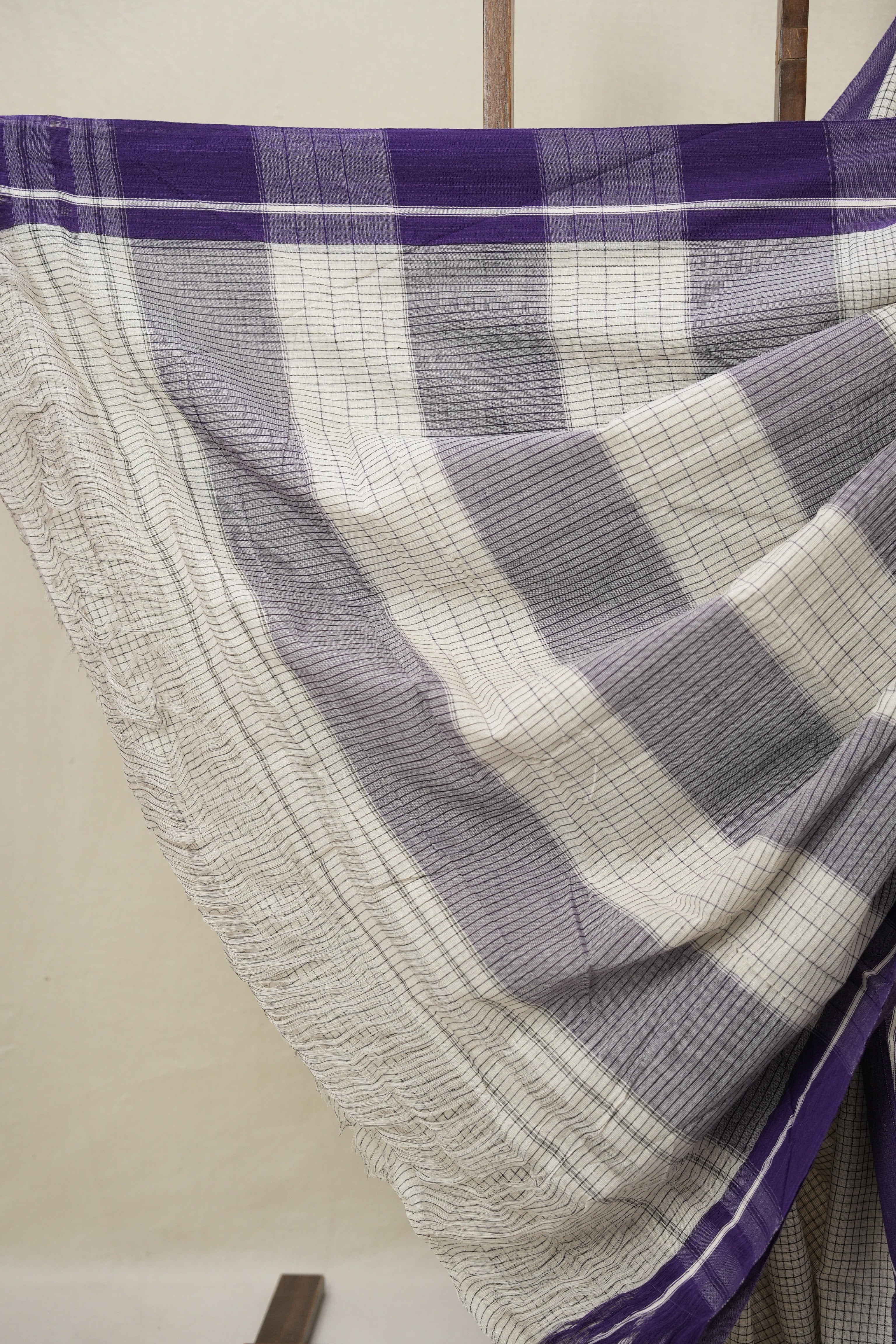 White Big Checks Cotton Patteda Anchu Saree - SRWPAS304