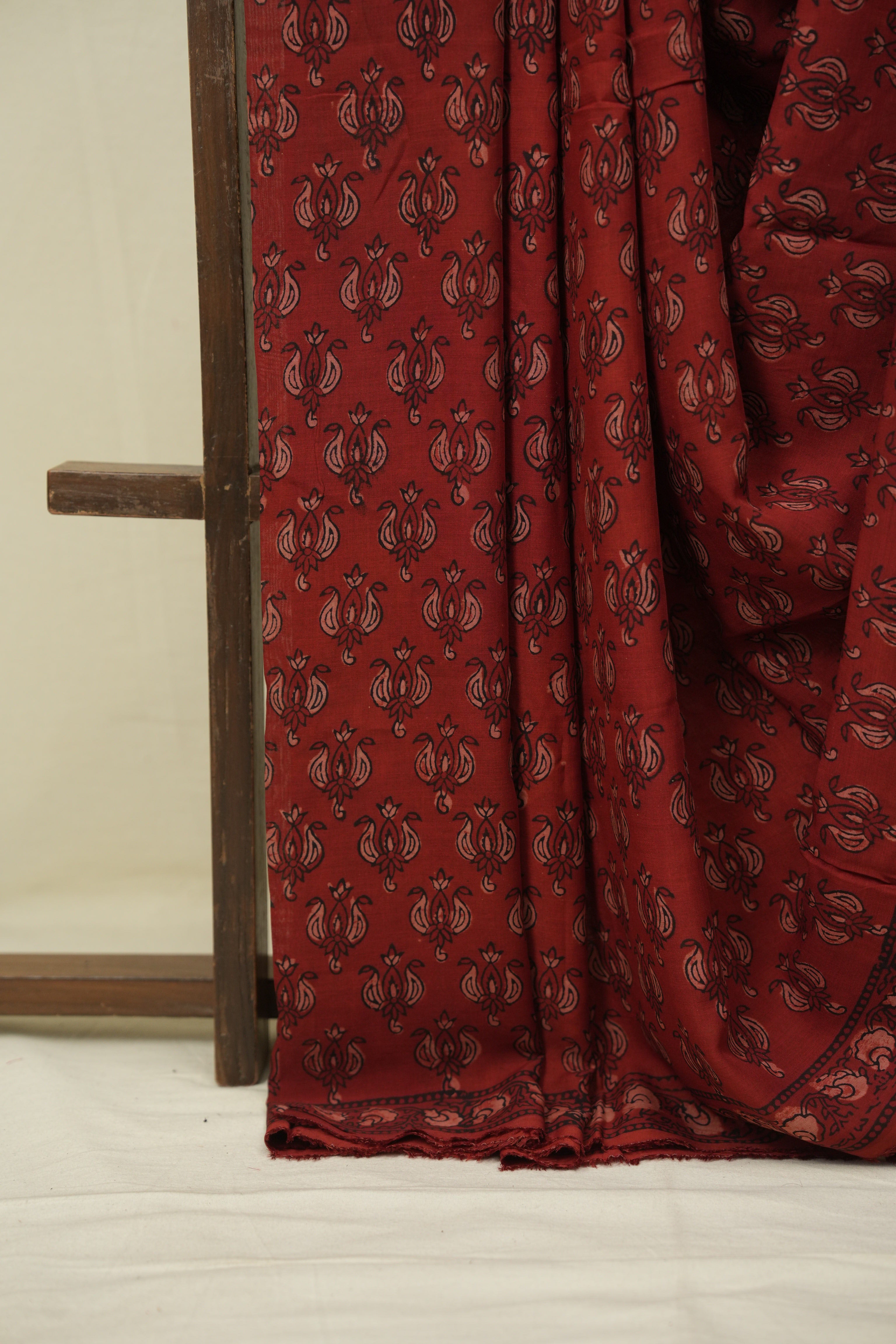 Red HBP Modal Silk Saree - SRRSMS691