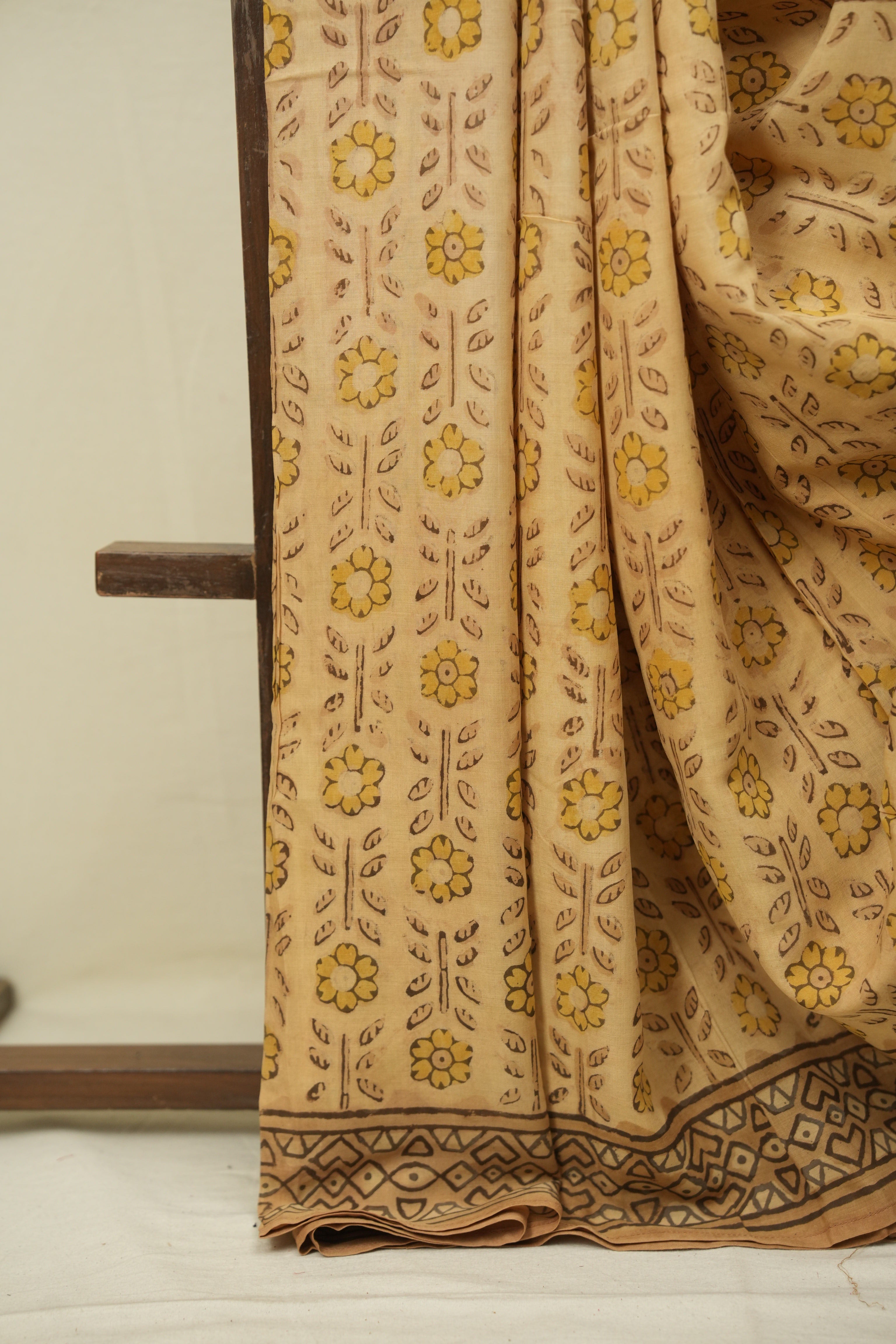 Light Brown HBP Modal Silk Saree - SRLBSMS690