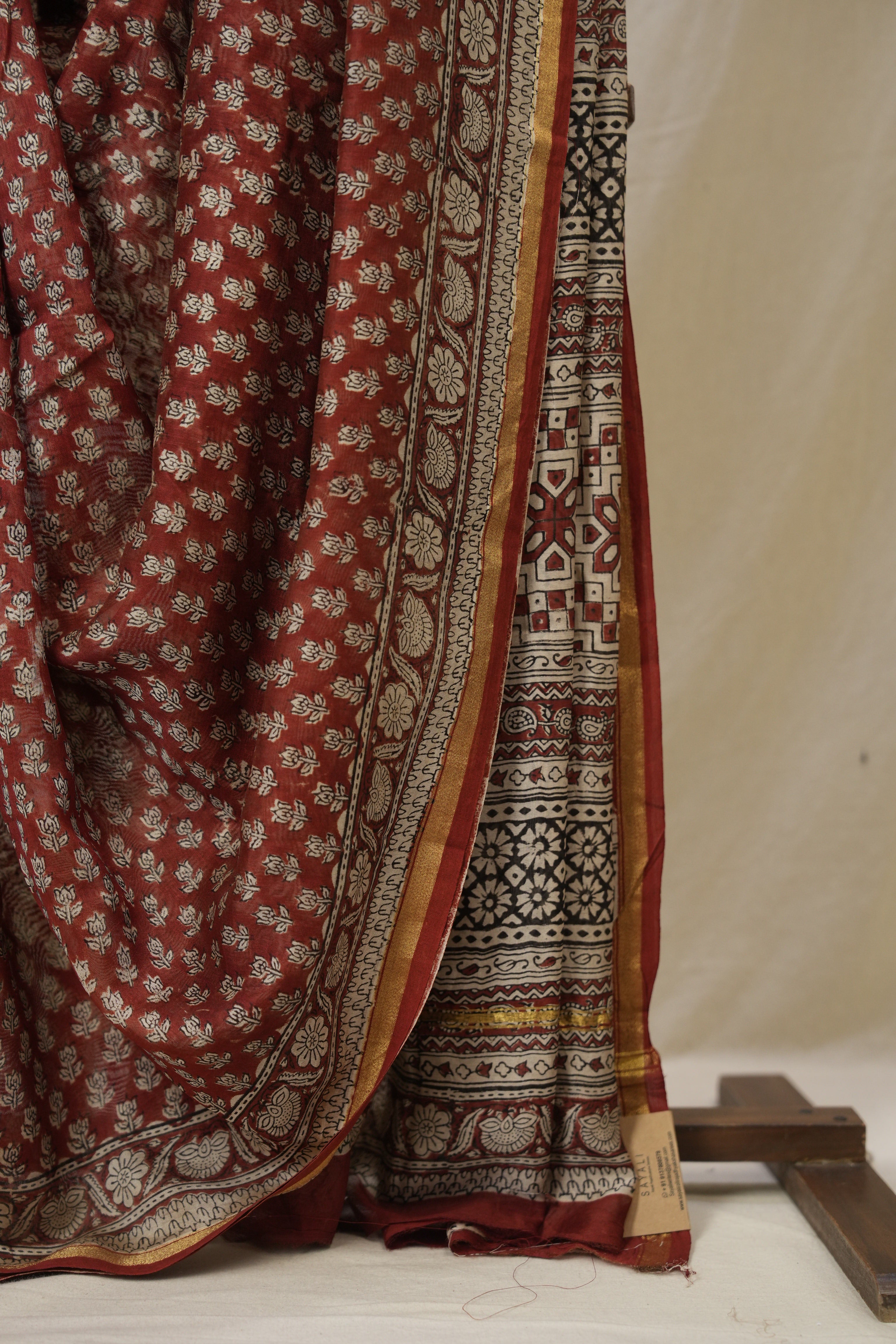 Maroon HBP Cotton Silk Saree With Chanderi Border - SRMCSS1586