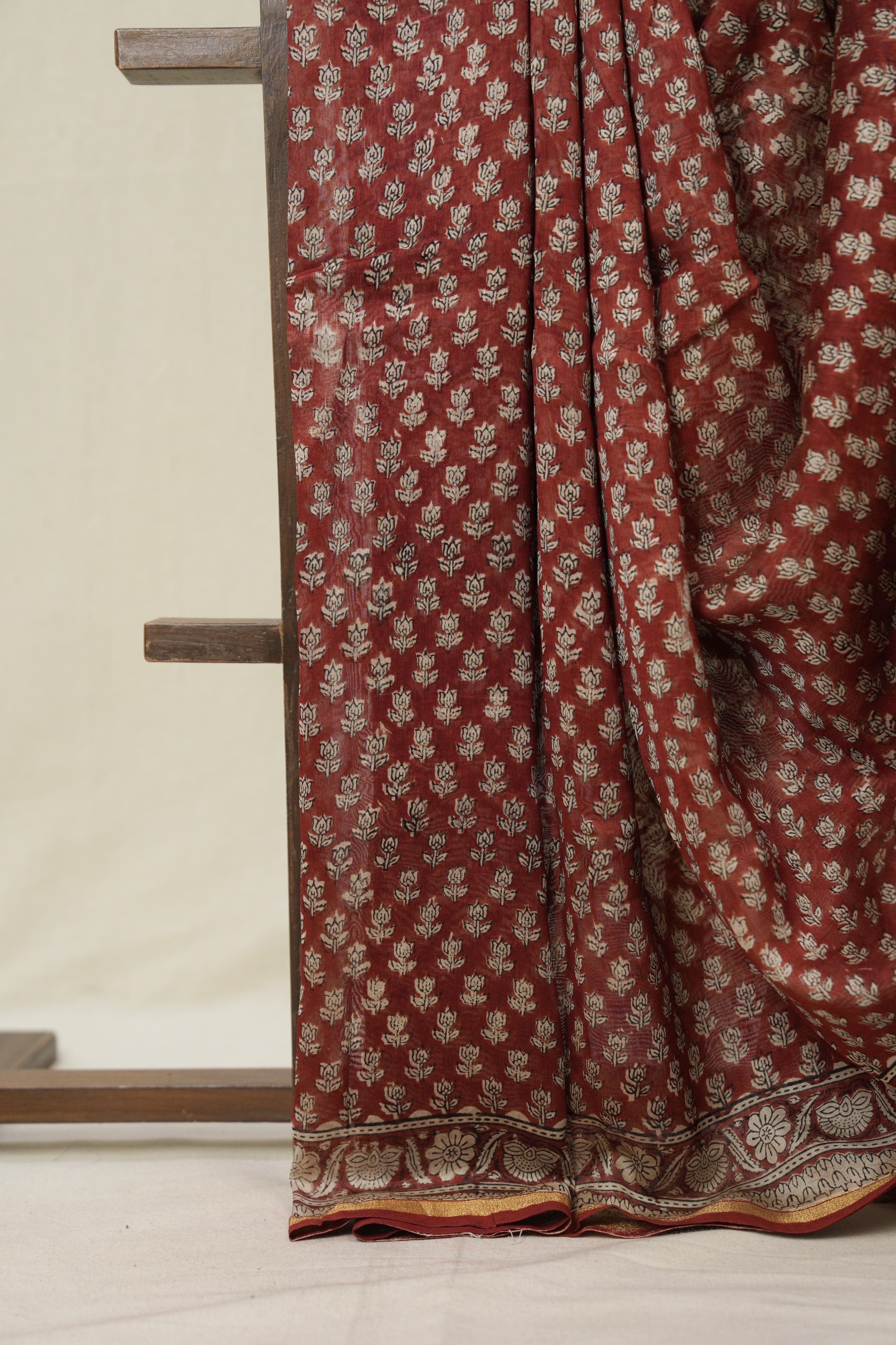 Maroon HBP Cotton Silk Saree With Chanderi Border - SRMCSS1586