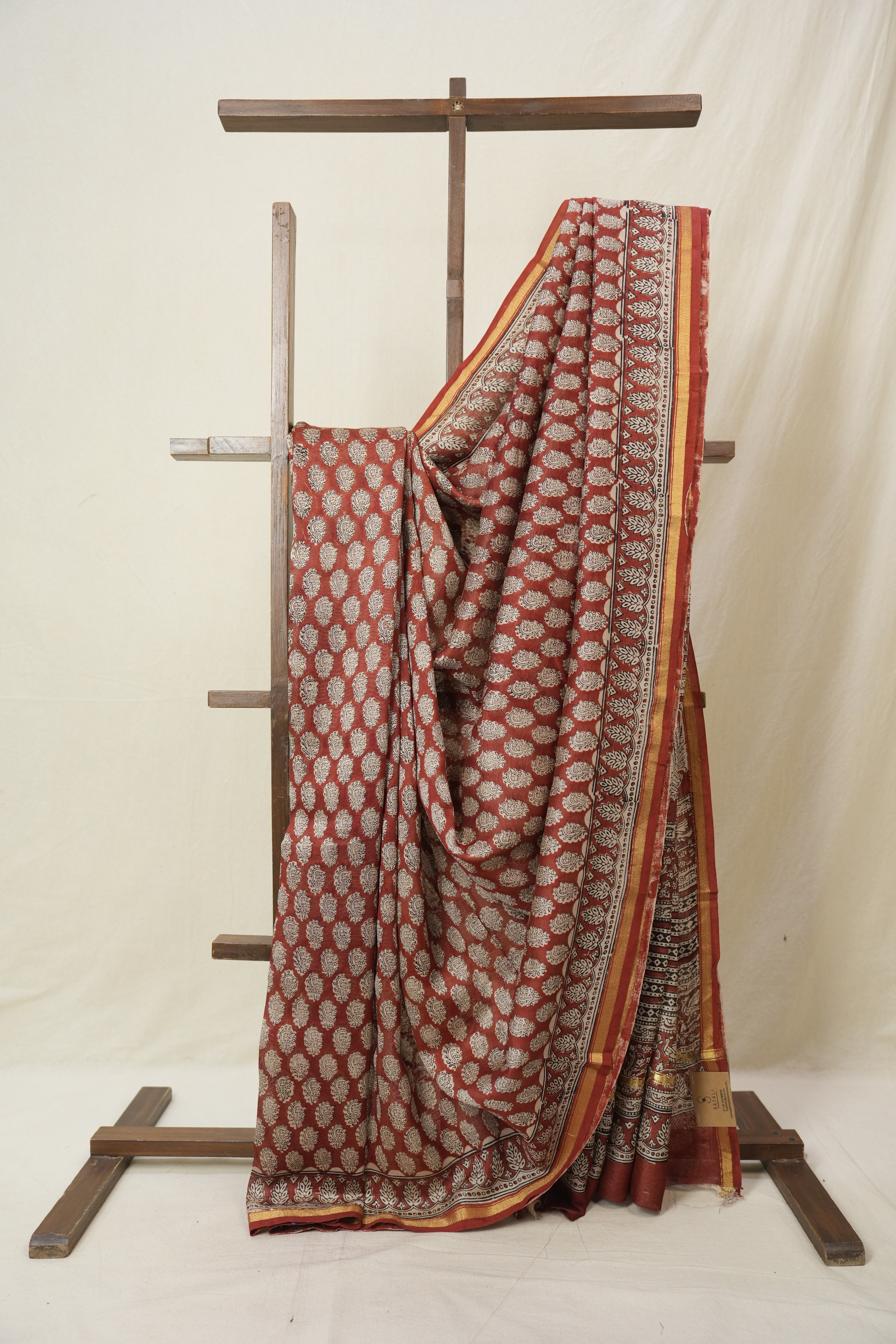 Maroon HBP Cotton Silk Saree With Chanderi Border - SRMCSS1585