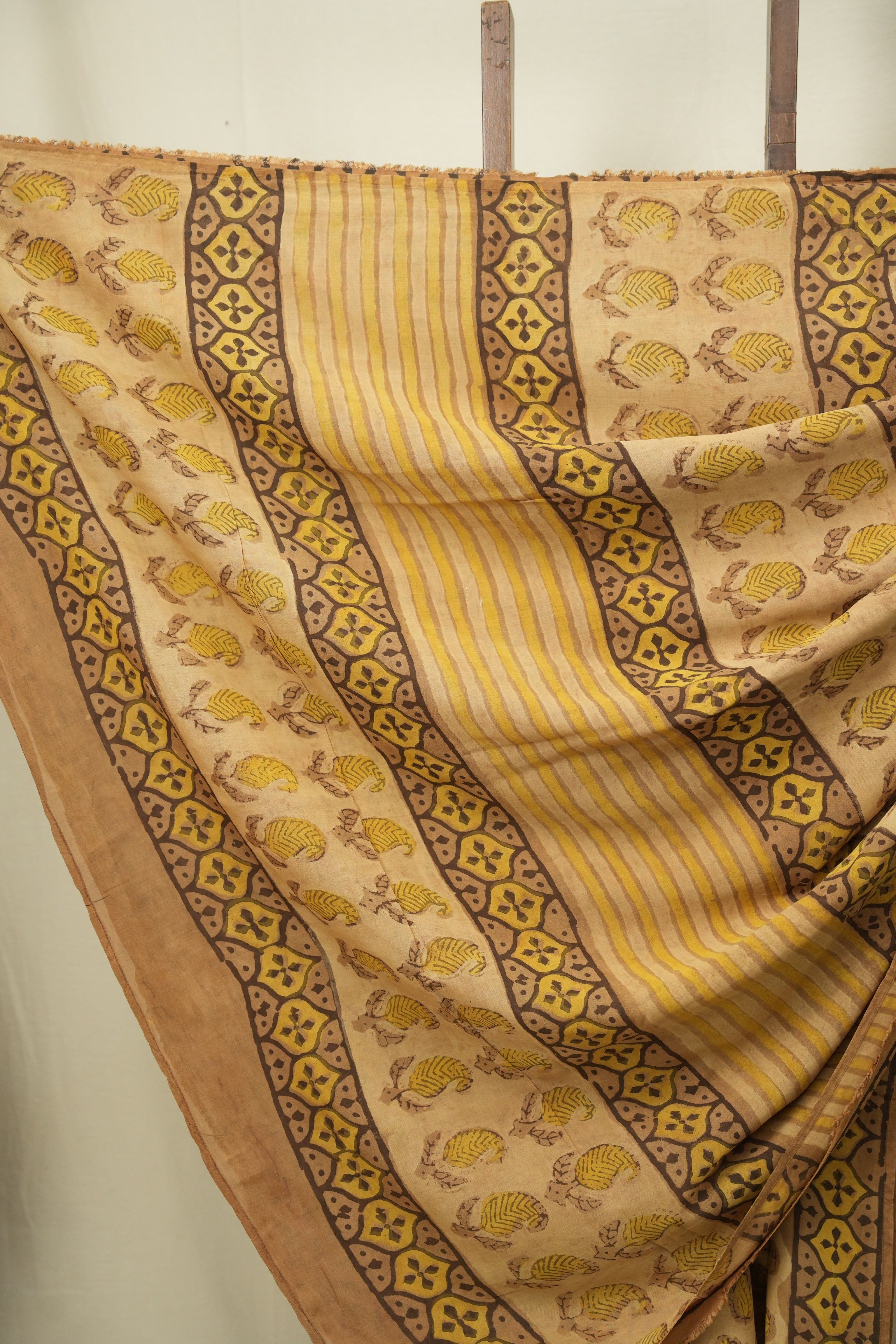 Light Brown HBP Modal Silk Saree - SRLBSMS689