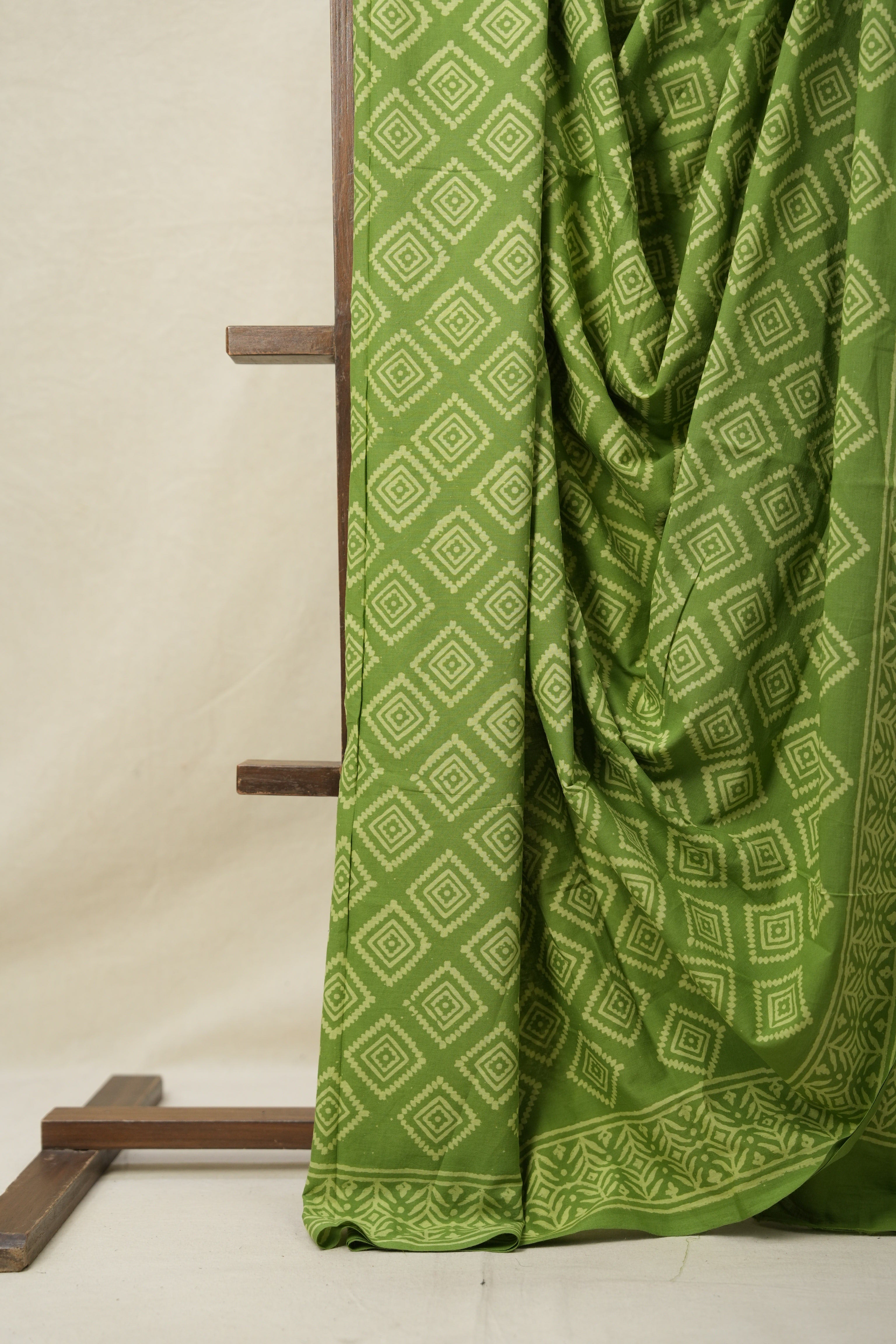 Parrot Green HBP Cotton Saree - SRPGCS3126