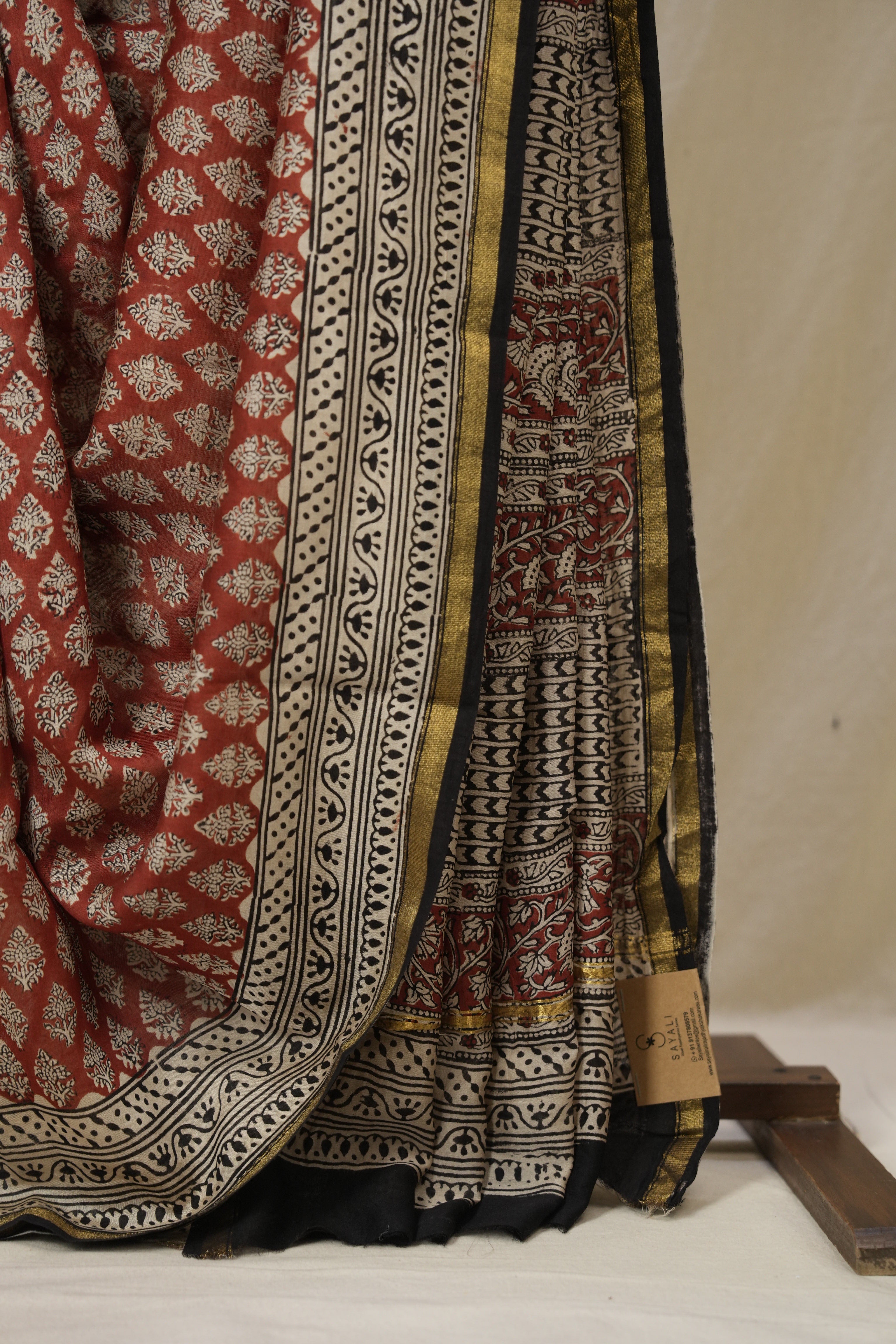 Maroon HBP Cotton Silk Saree With Chanderi Border - SRMCSS1584