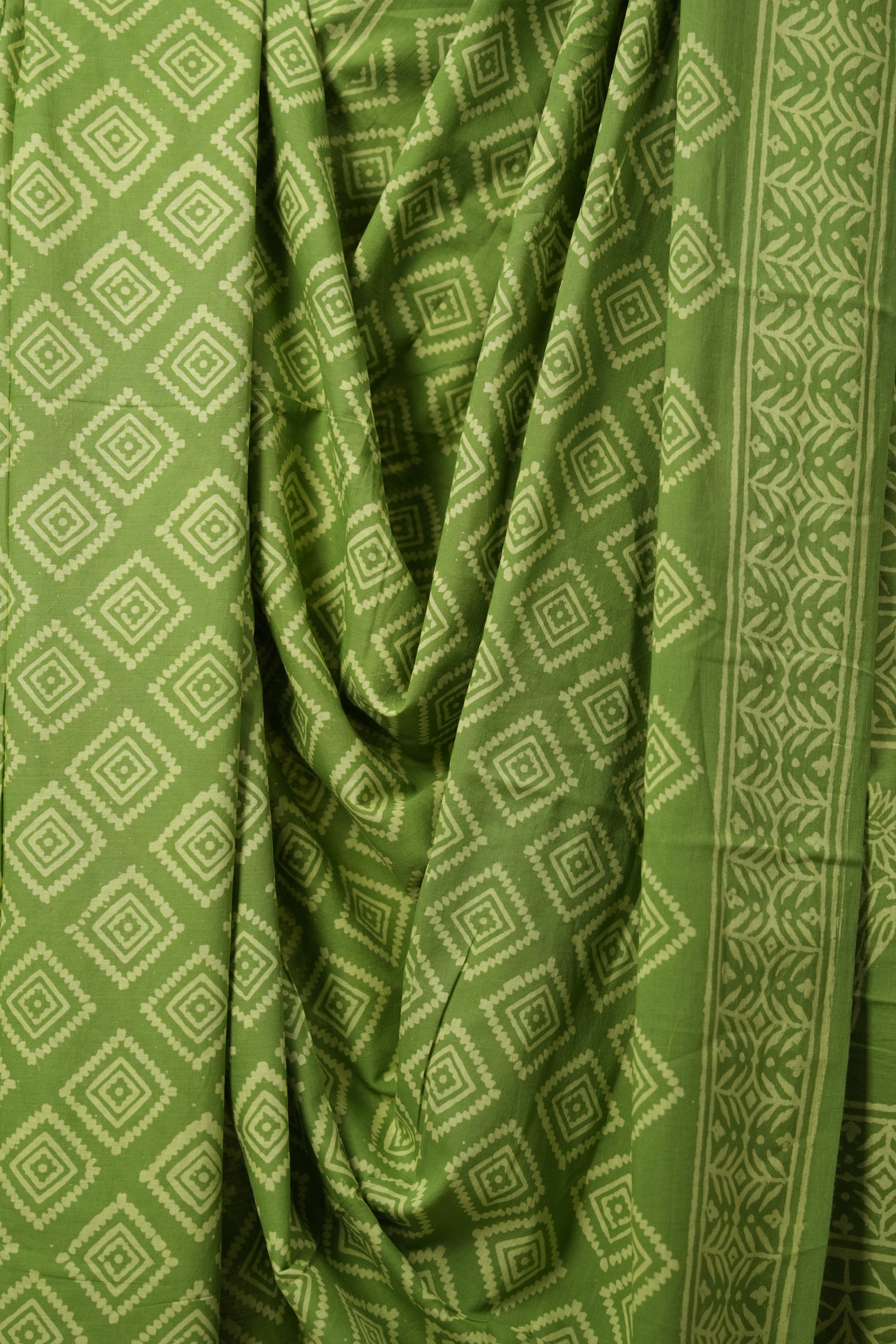 Parrot Green HBP Cotton Saree - SRPGCS3126
