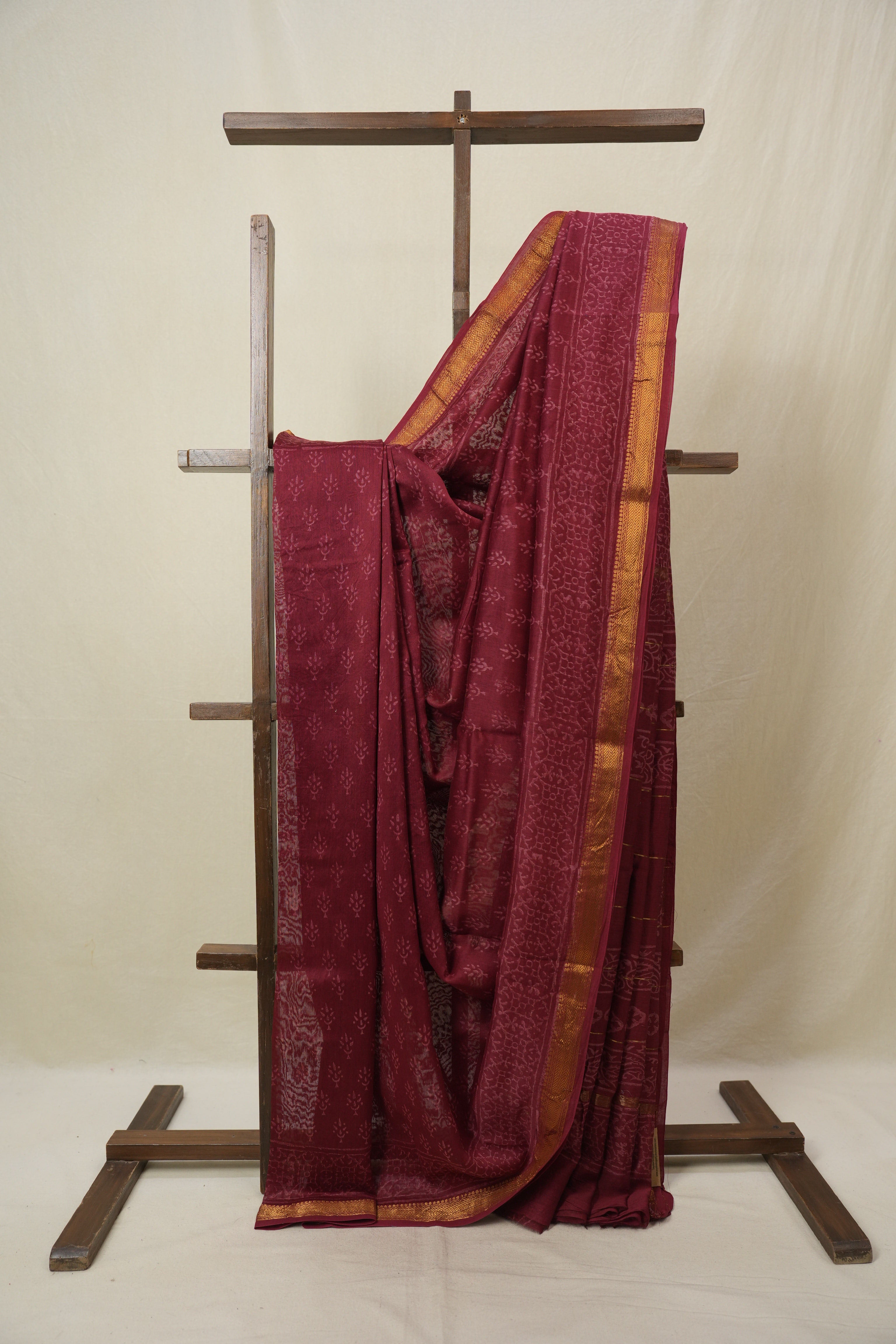 Maroon HBP Cotton Silk Saree With Maheshwari Border - SRMCSS1668