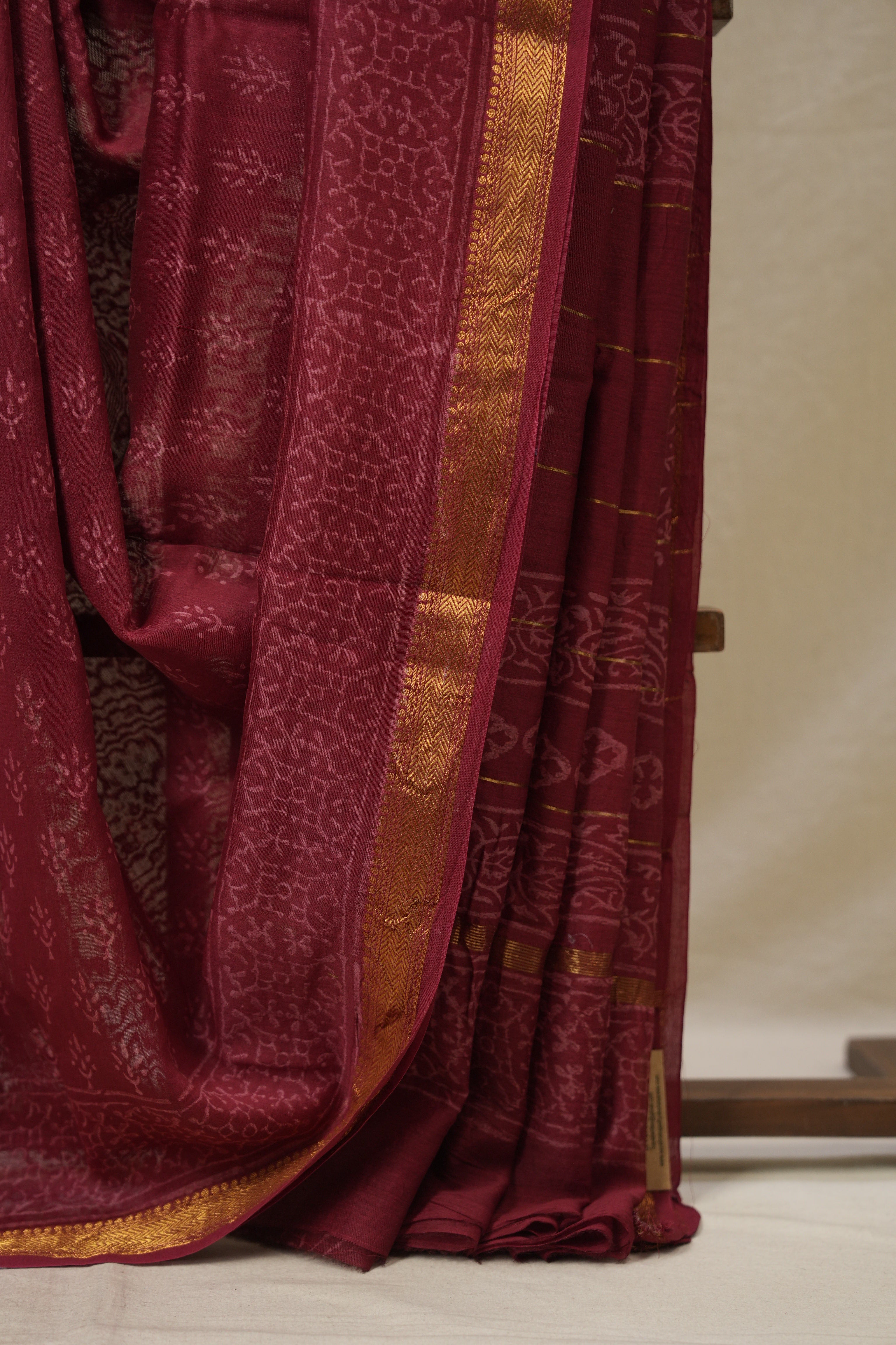 Maroon HBP Cotton Silk Saree With Maheshwari Border - SRMCSS1668