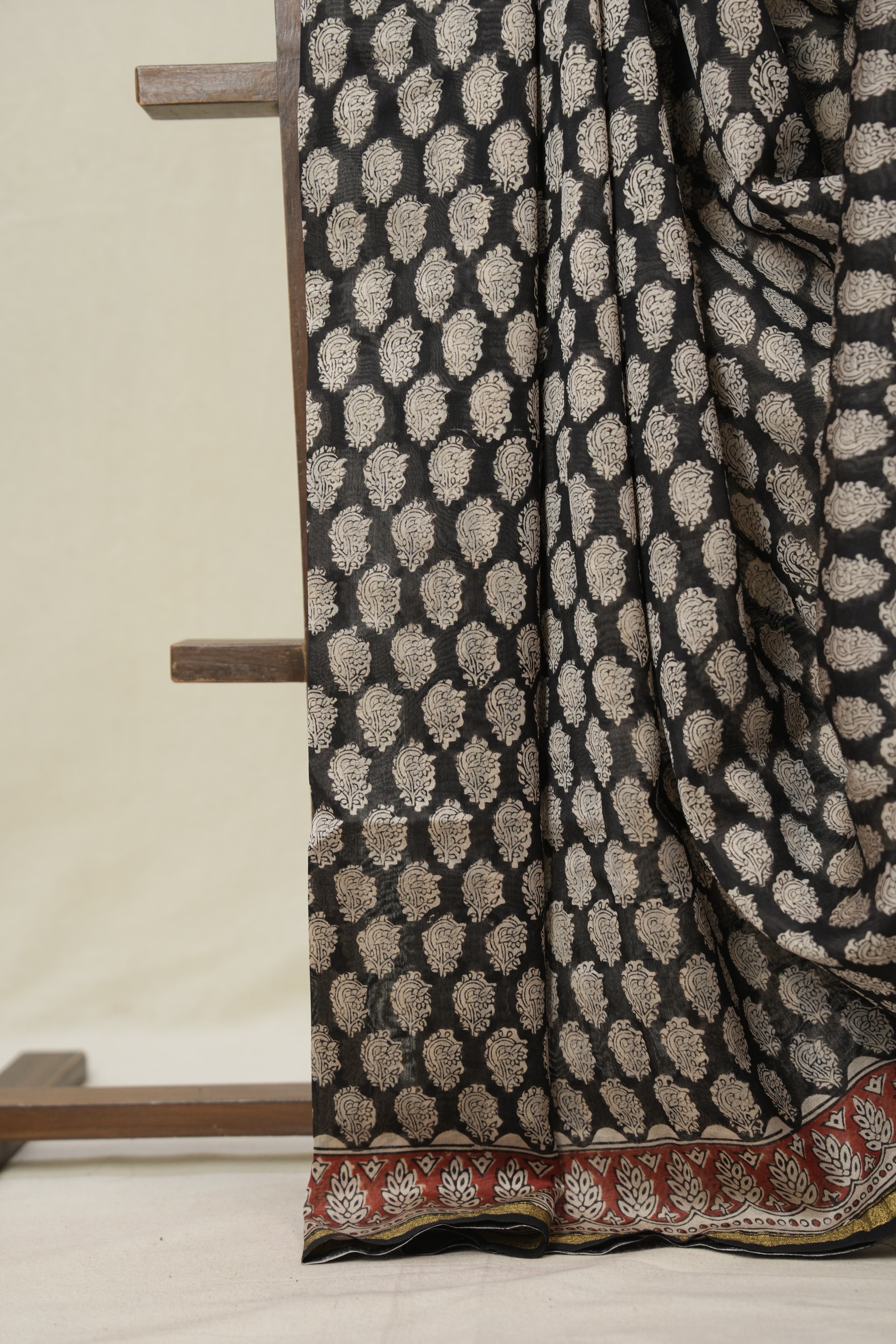 Black HBP Cotton Silk Saree With Chanderi Border - SRBCSS1583