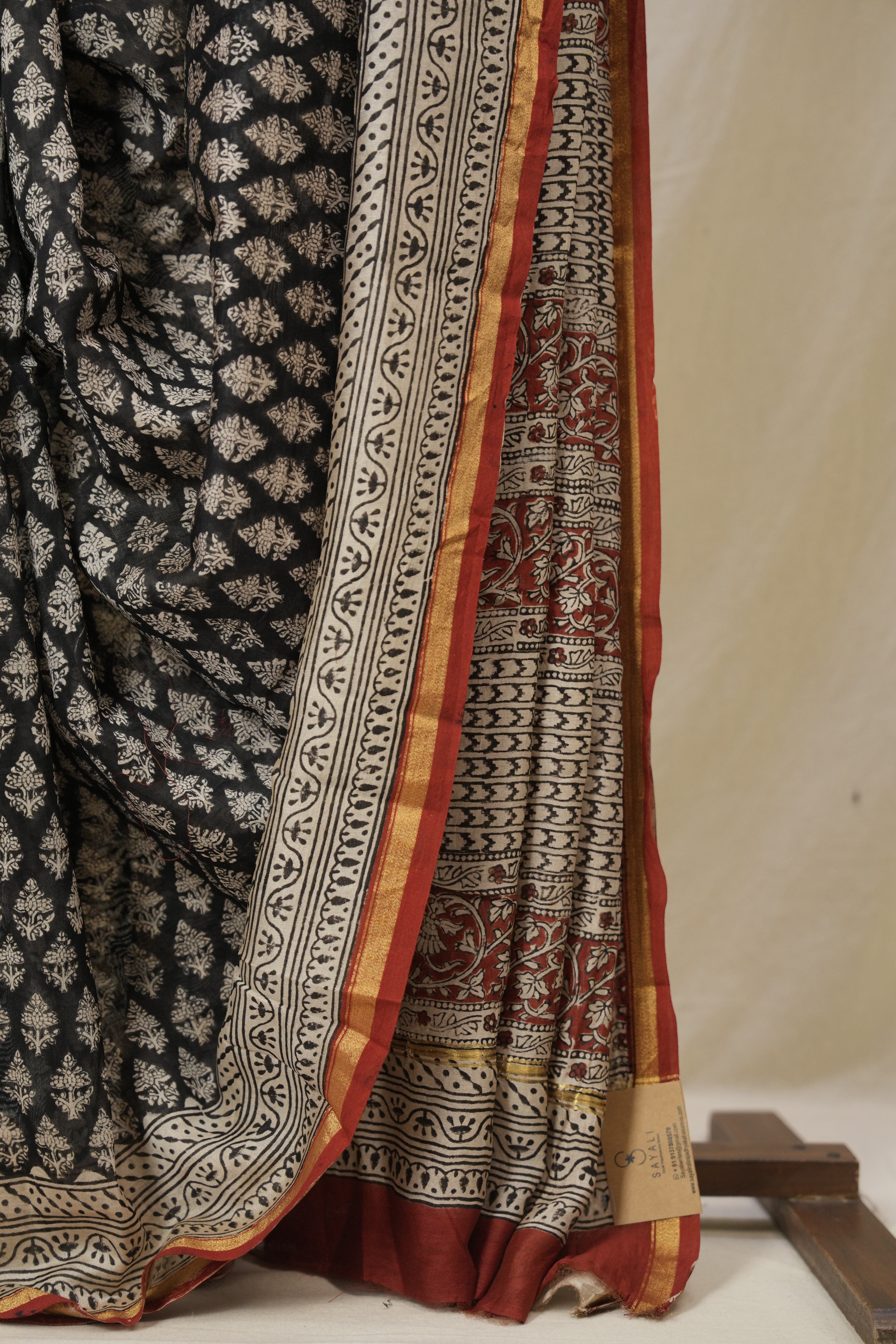 Black HBP Cotton Silk Saree With Chanderi Border - SRBCSS1582