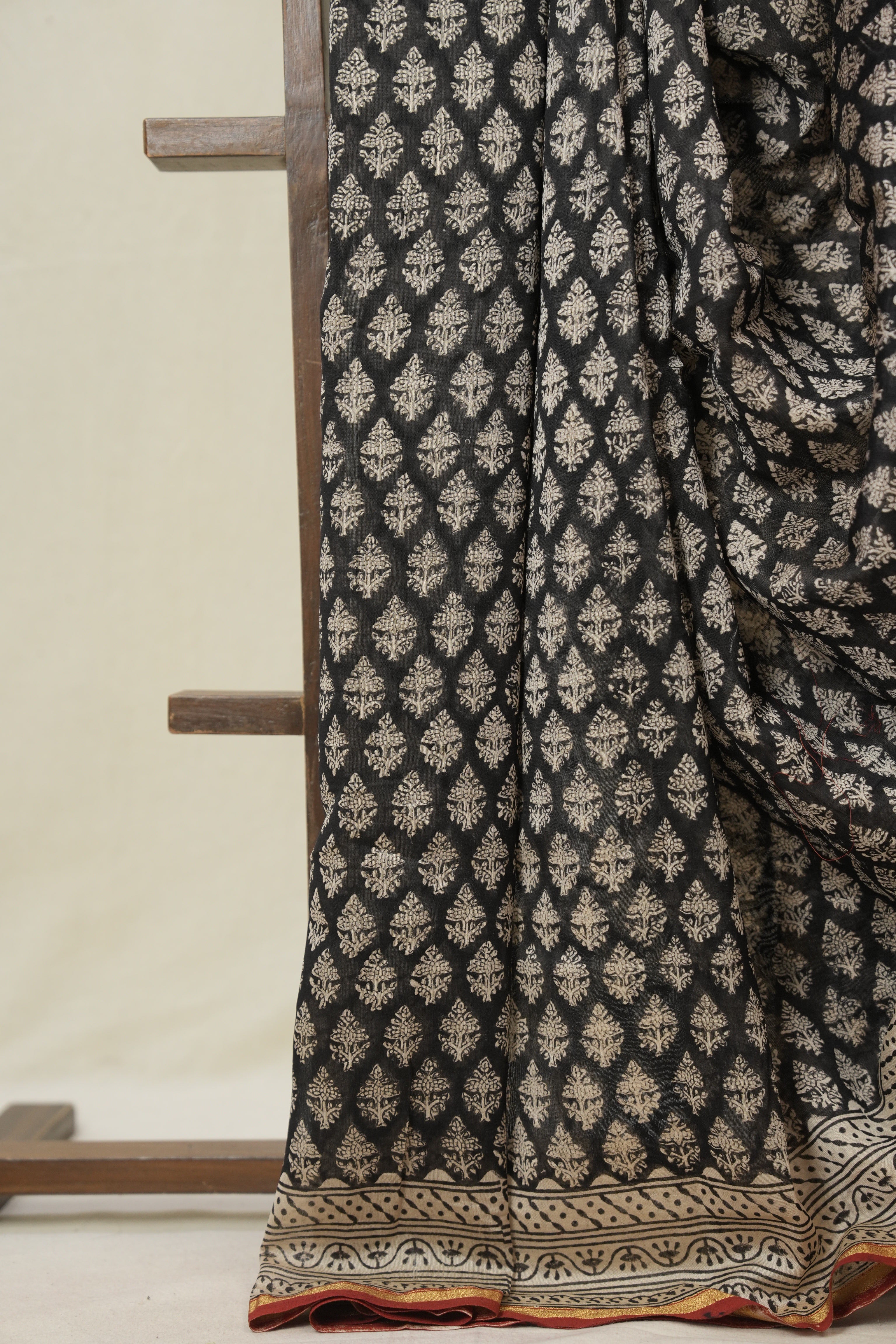 Black HBP Cotton Silk Saree With Chanderi Border - SRBCSS1582