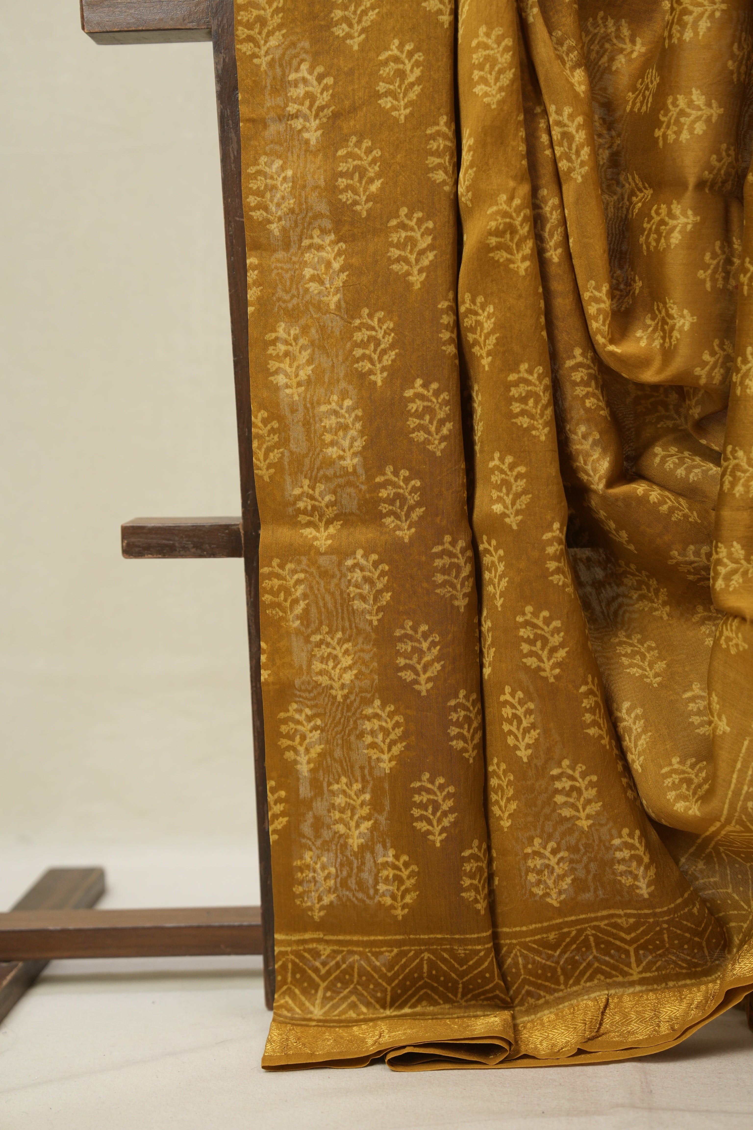 Mustard HBP Cotton Silk Saree With Maheshwari Border - SRMCSS1669