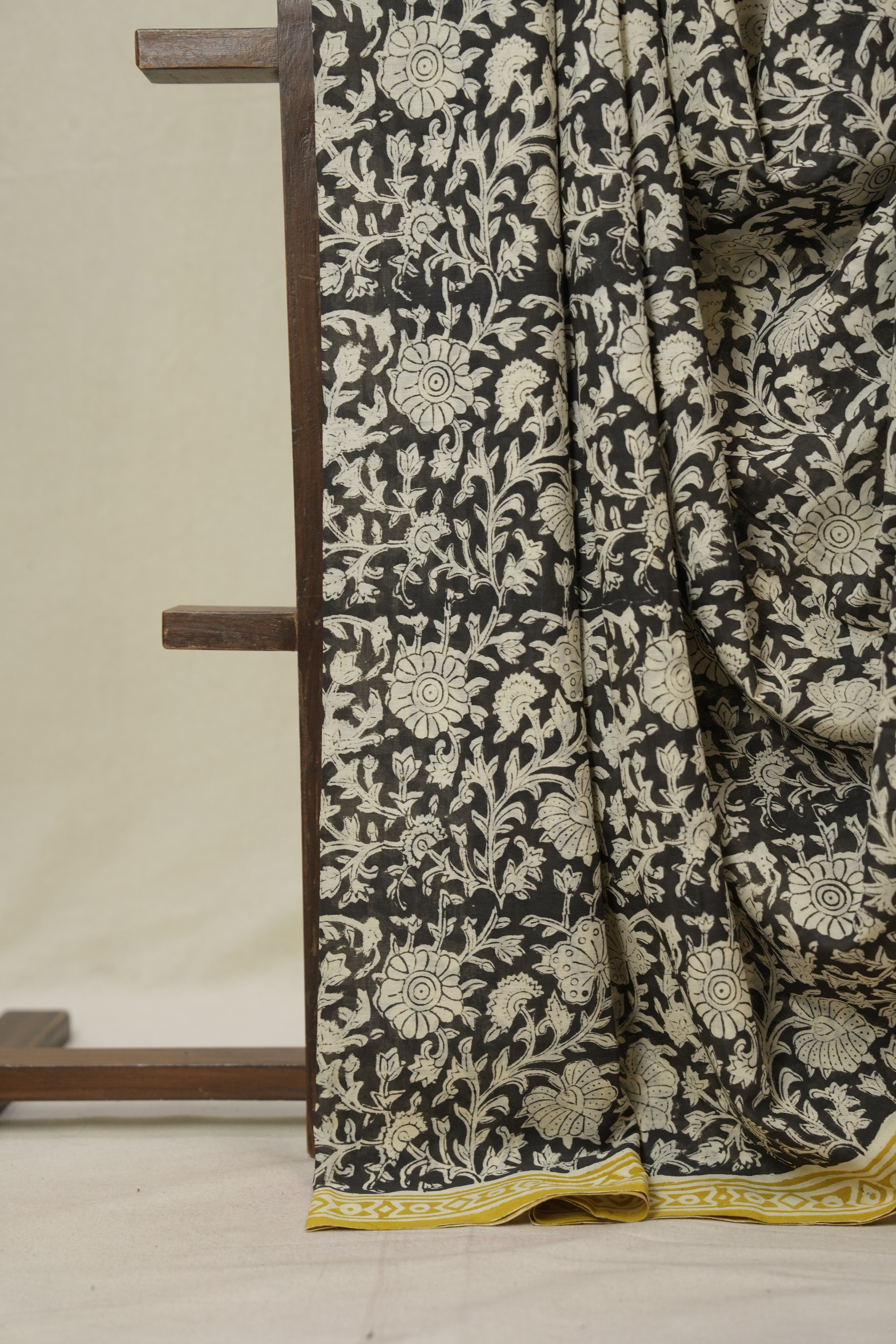 Black HBP Cotton Saree - SRBCS3384