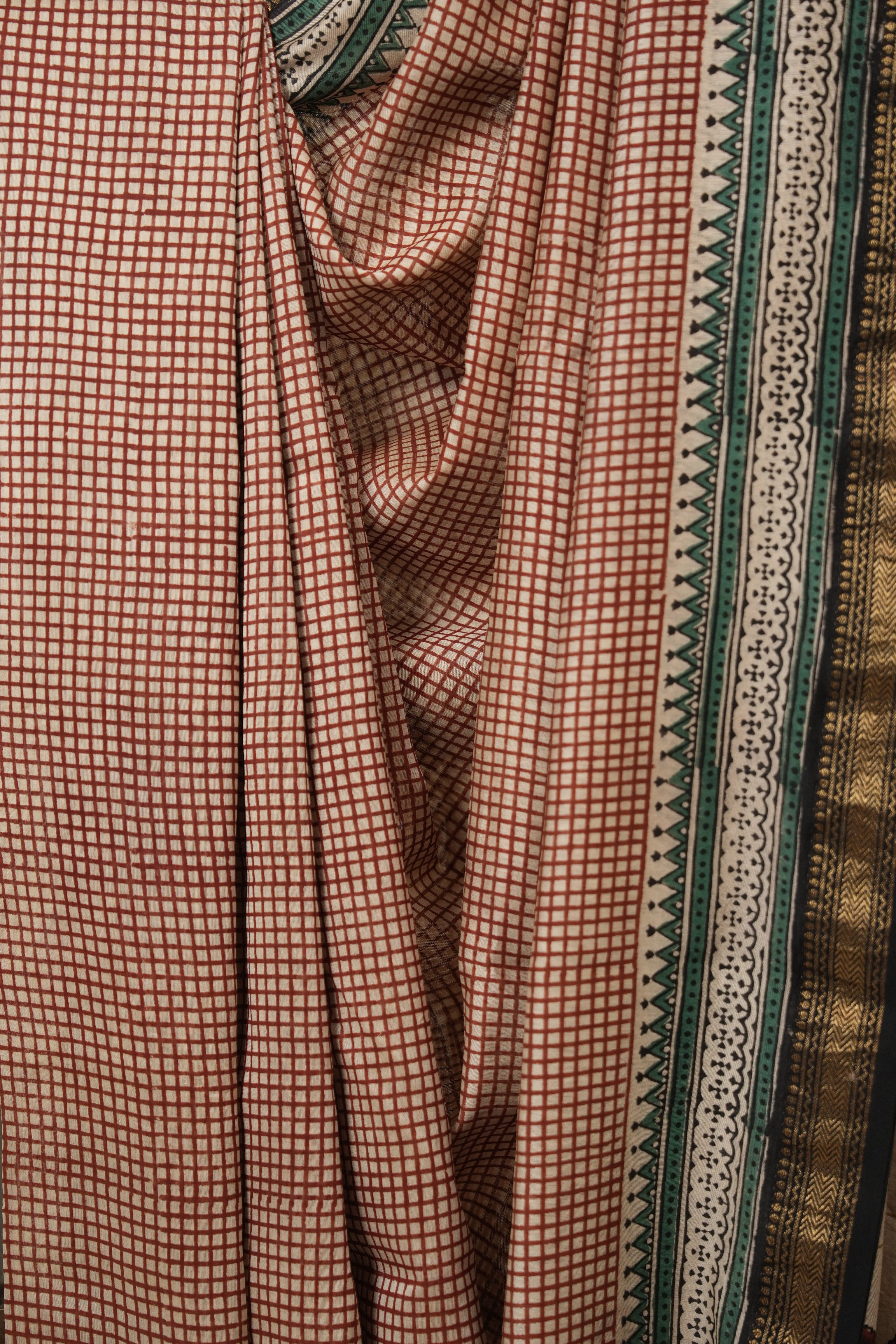 Beige HBP Cotton Silk Saree With Maheshwari Border - SRBCSS1665